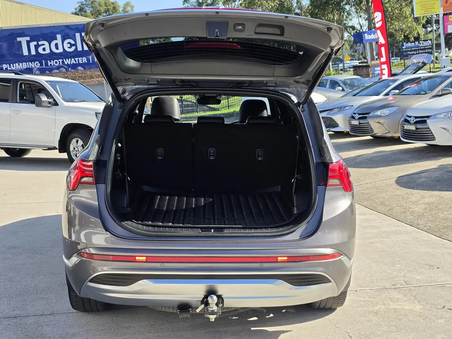 2023 Hyundai Santa Fe Gallery Image 11