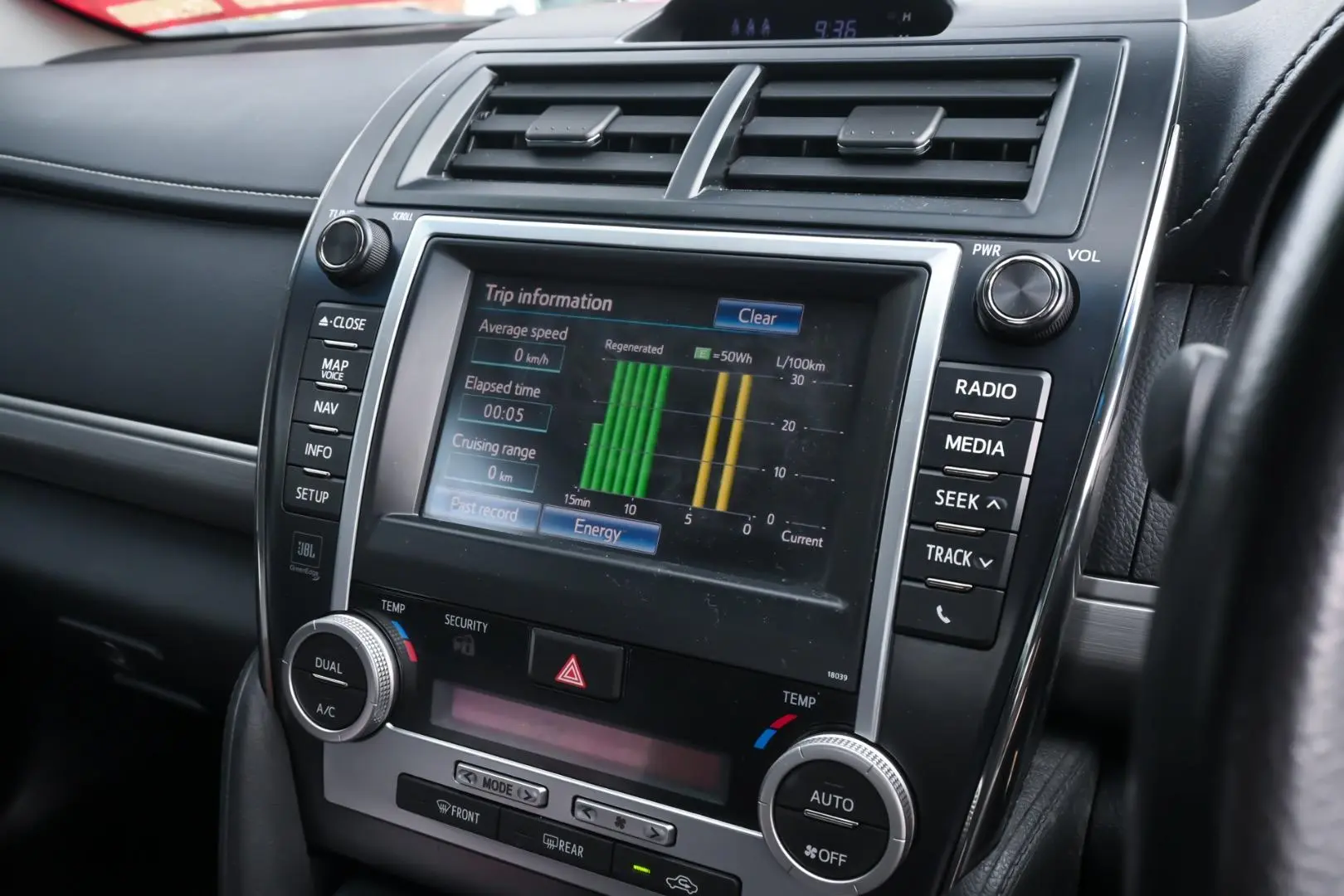 2012 Toyota Camry Gallery Image 18