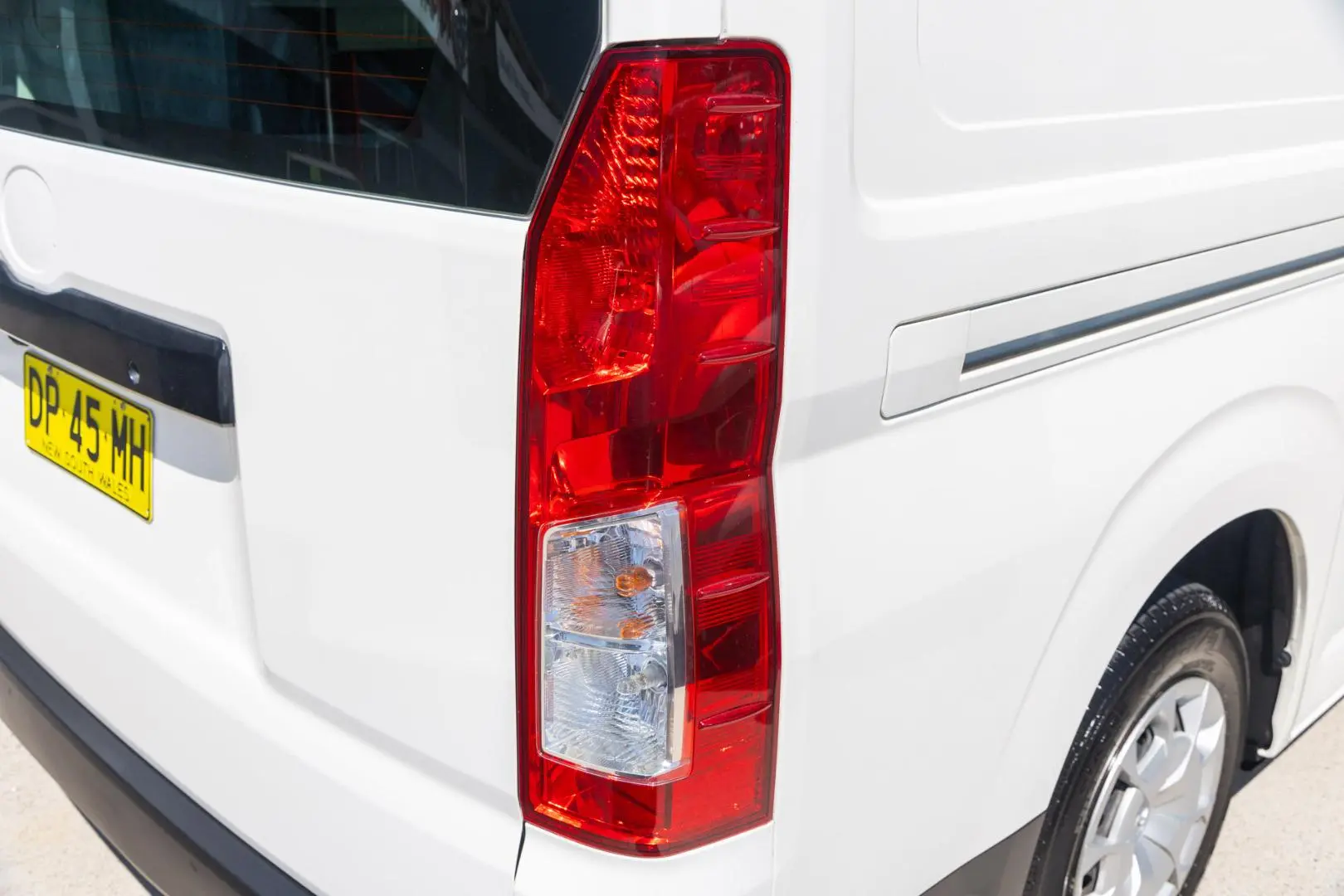 2020 Toyota Hiace Gallery Image 18