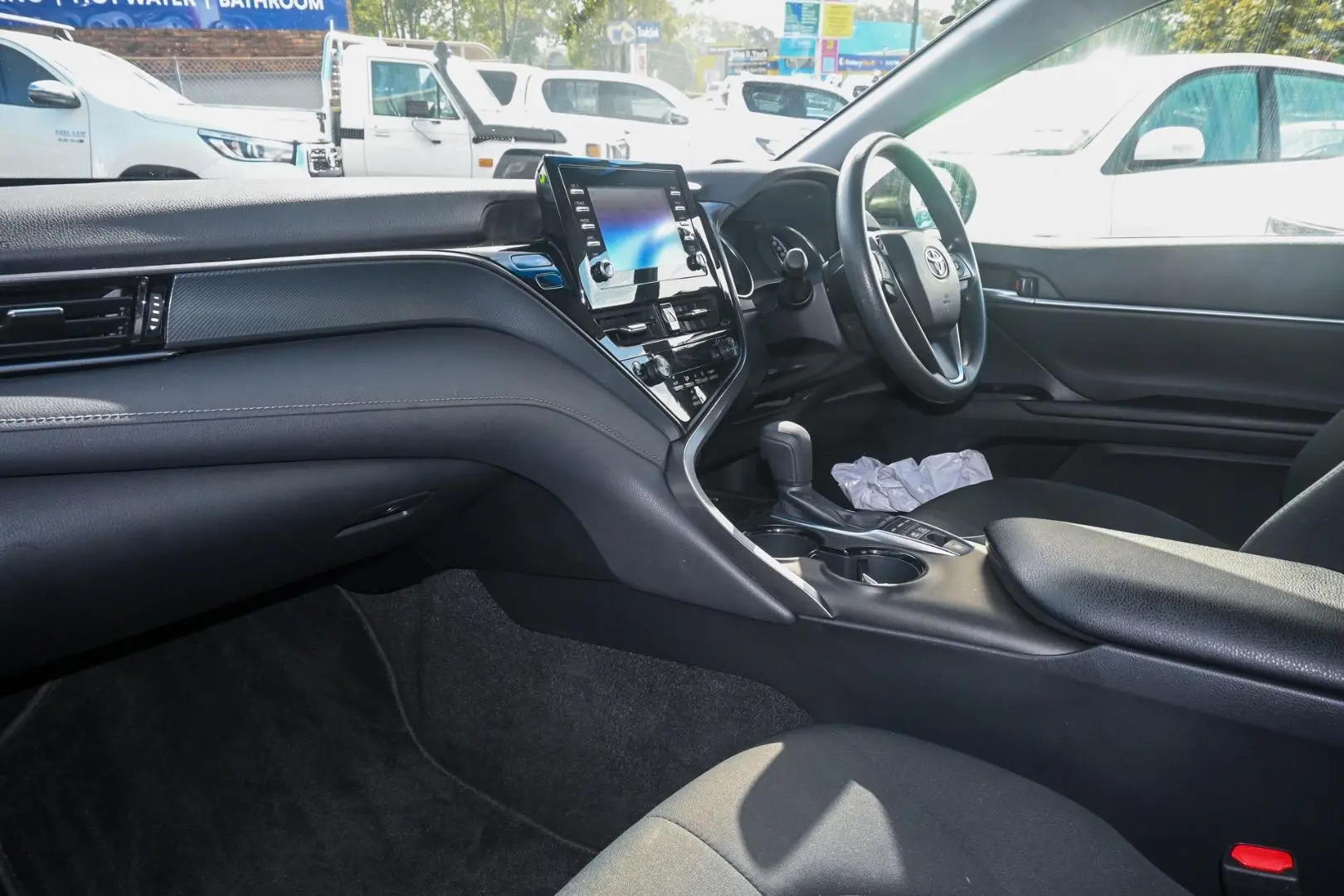 2023 Toyota Camry Gallery Image 8