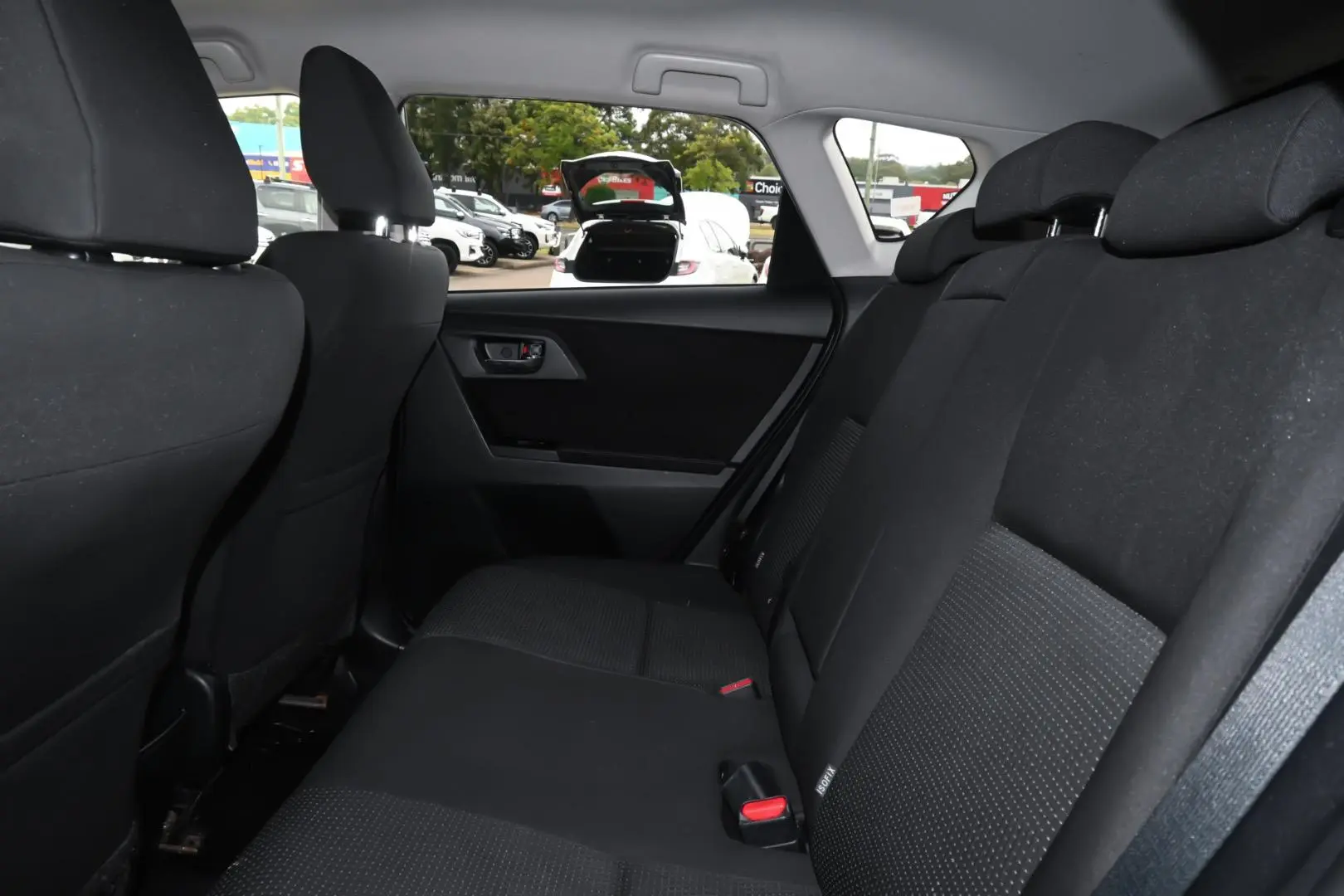 2014 Toyota Corolla Gallery Image 9
