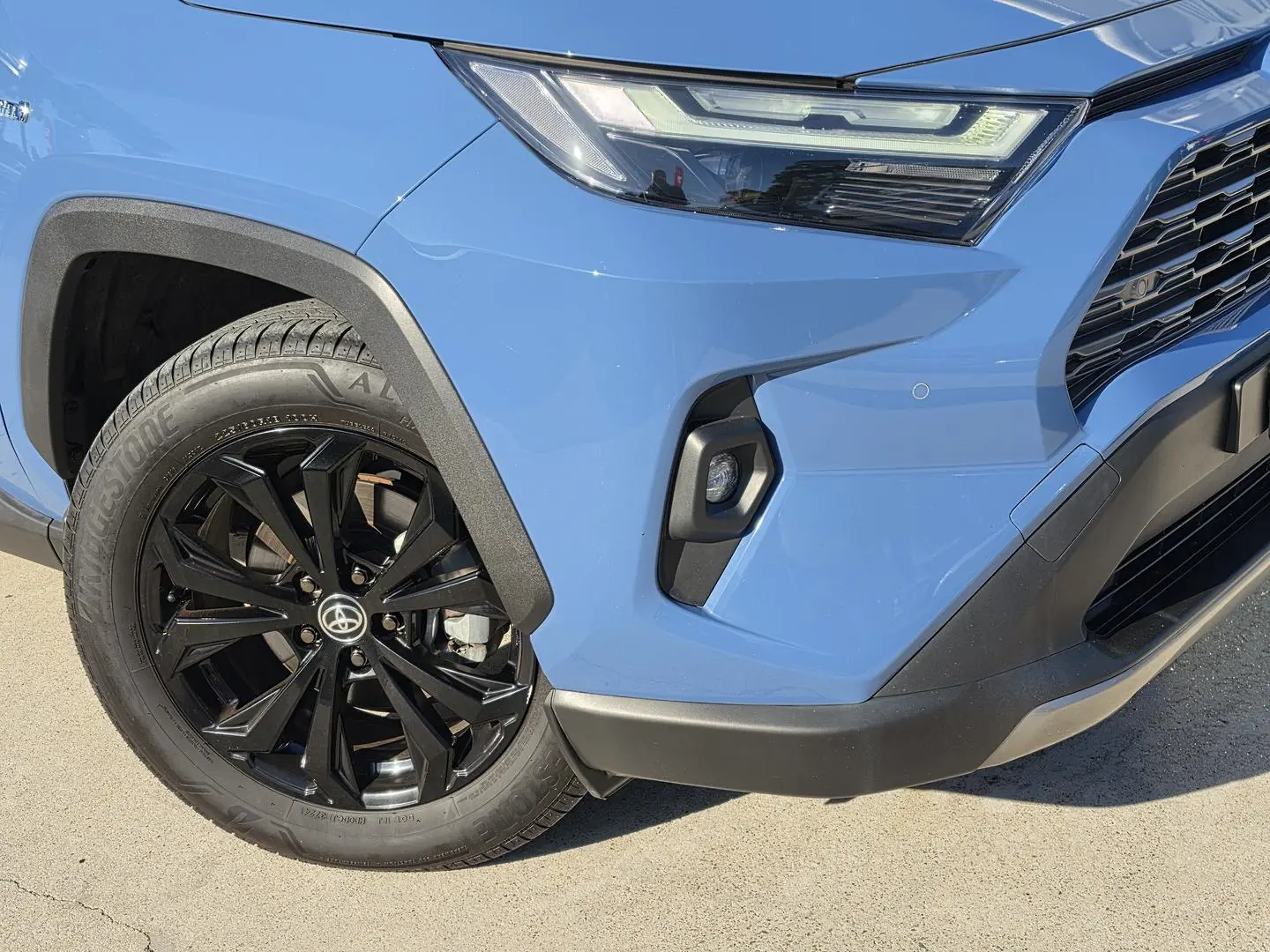 2024 Toyota RAV4 Gallery Image 3