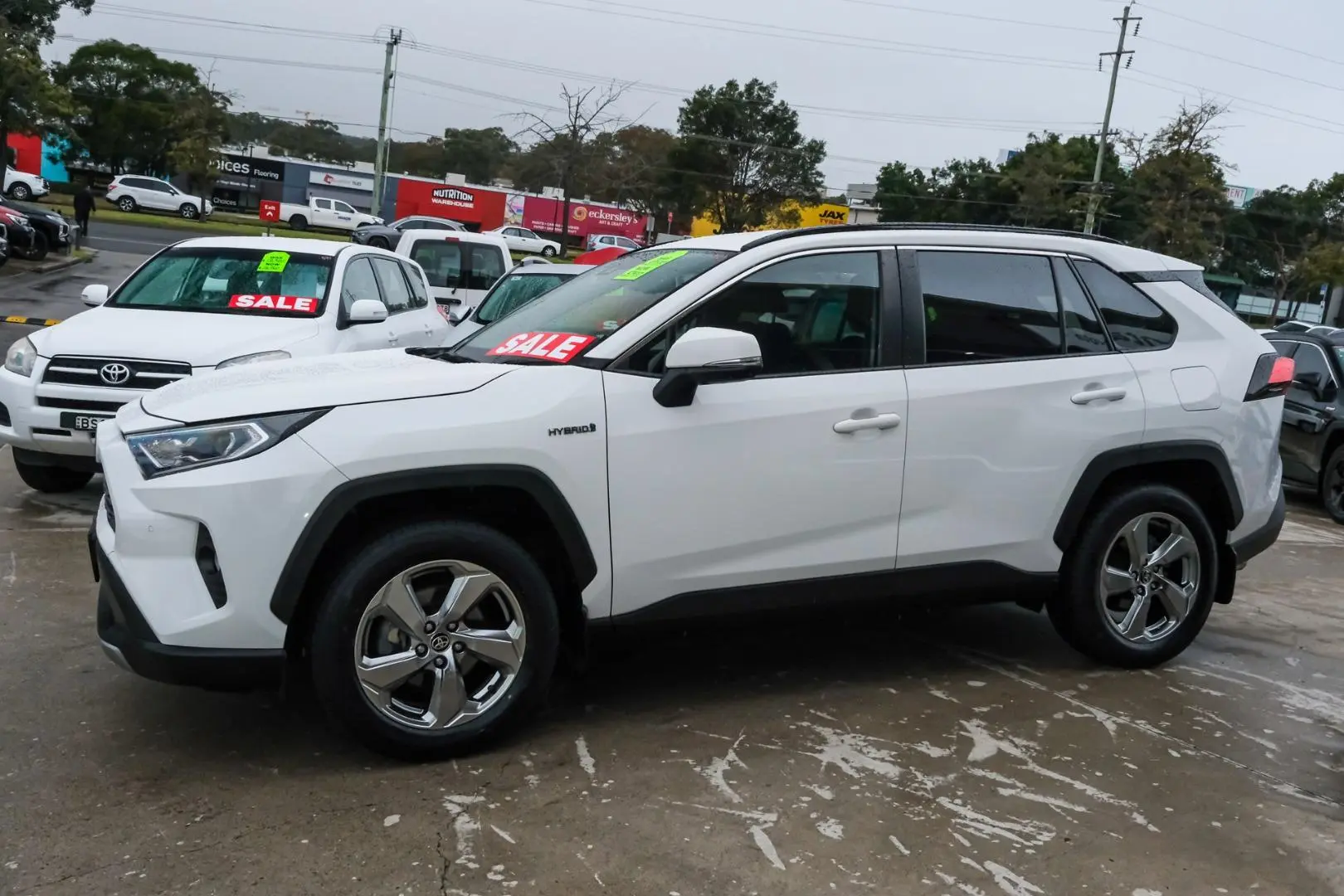 2021 Toyota RAV4 Gallery Image 3