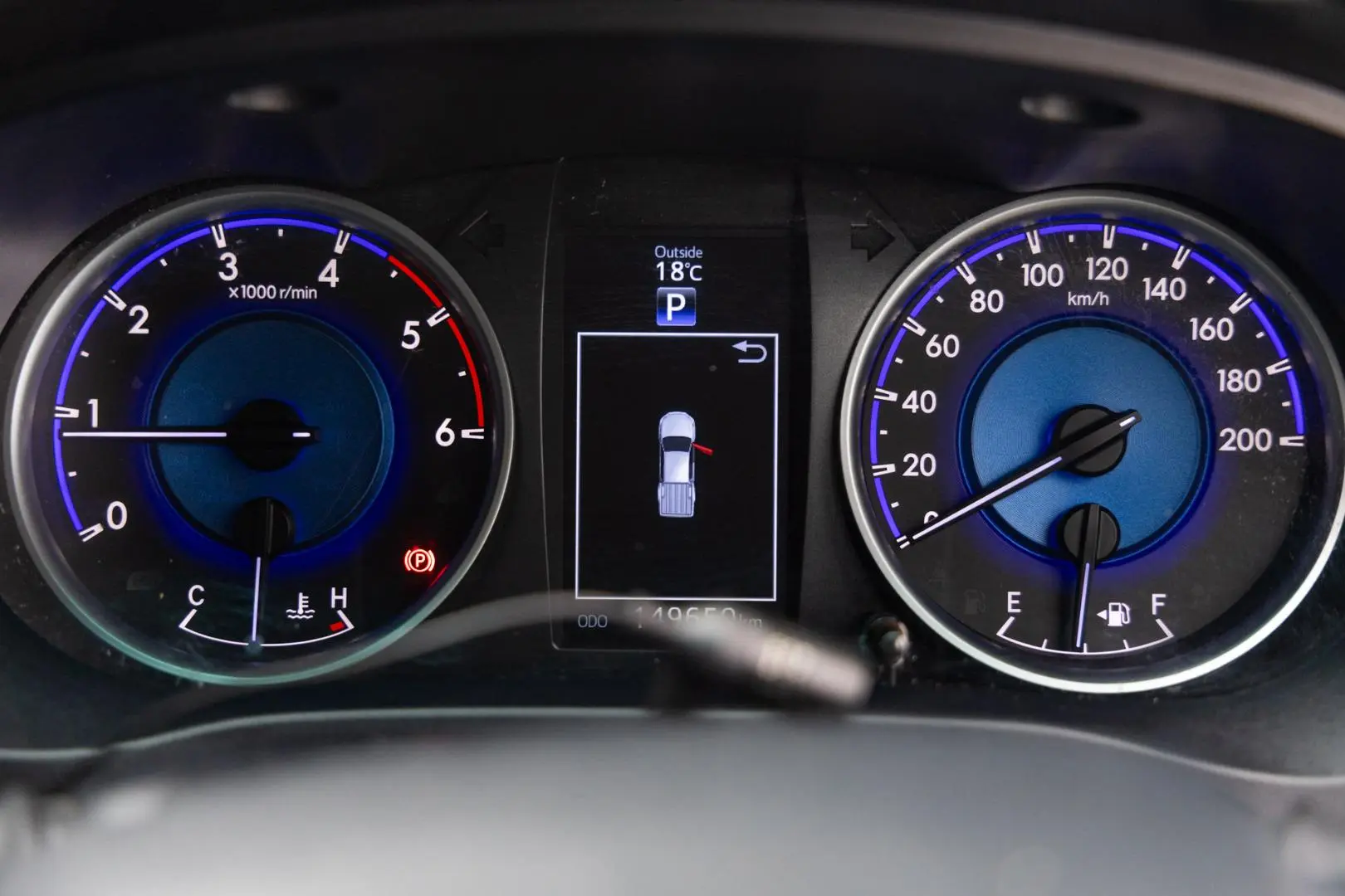 2016 Toyota Hilux Gallery Image 11