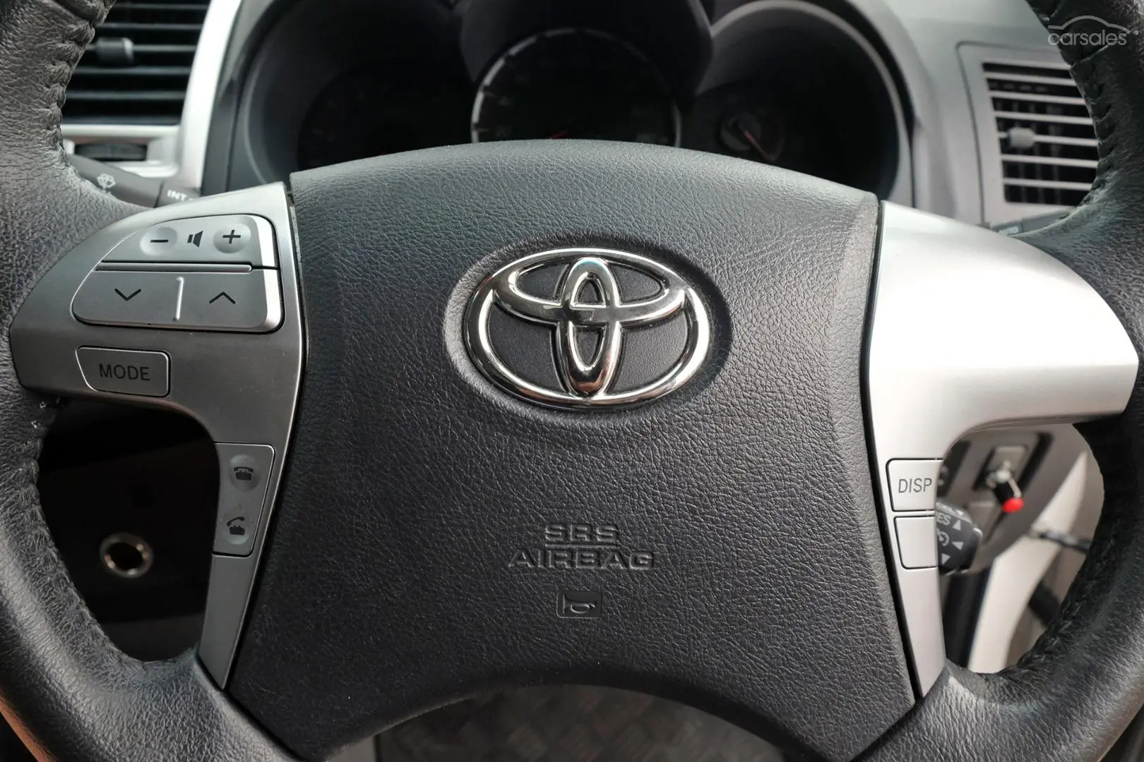 2013 Toyota Hilux Image 17