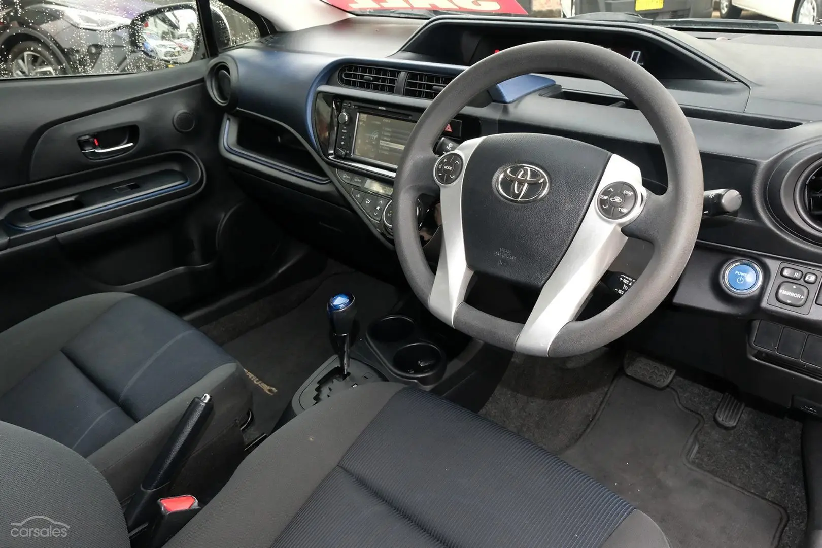 2016 Toyota Prius C Image 7