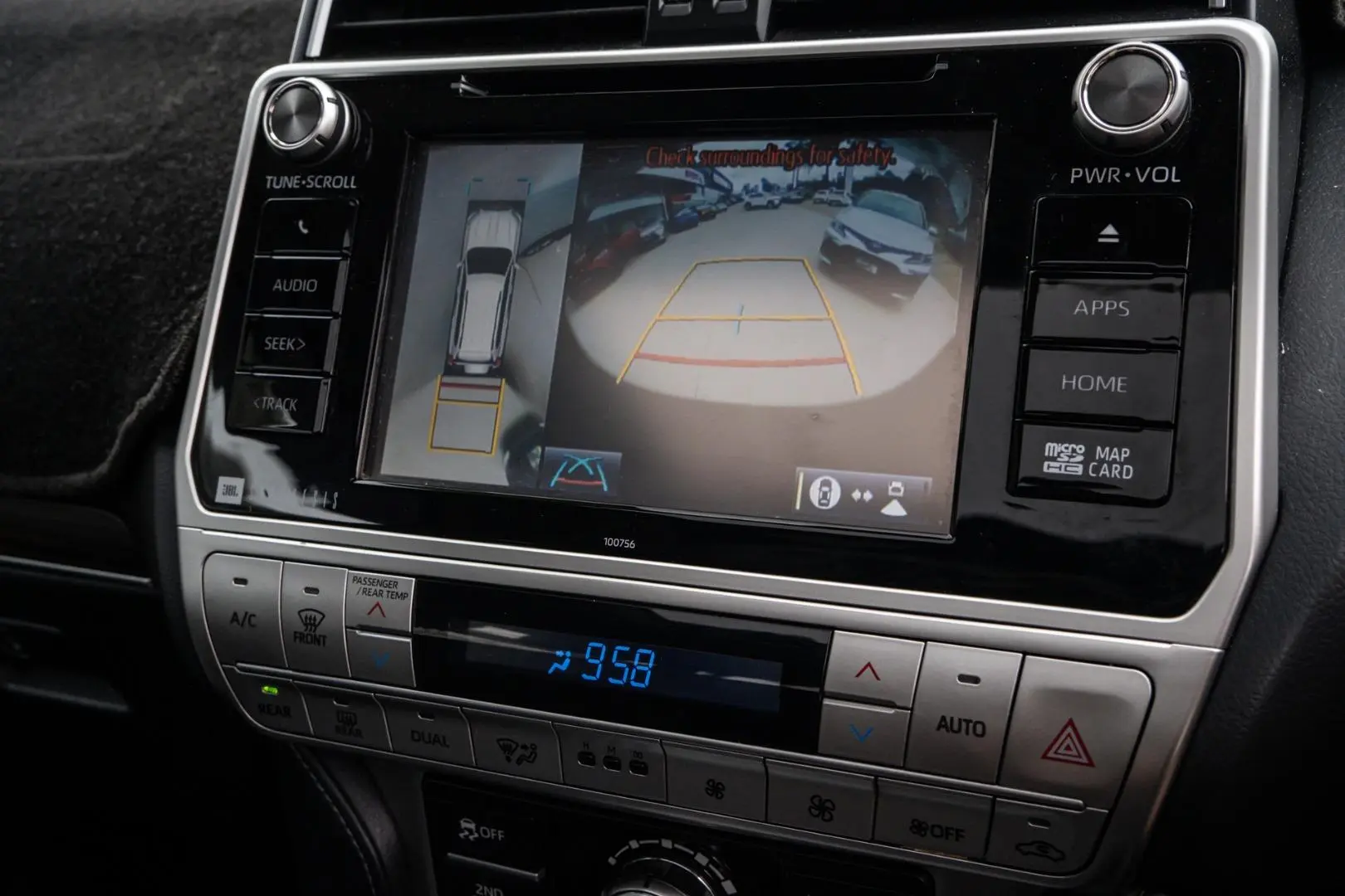 2020 Toyota Landcruiser Prado Gallery Image 12