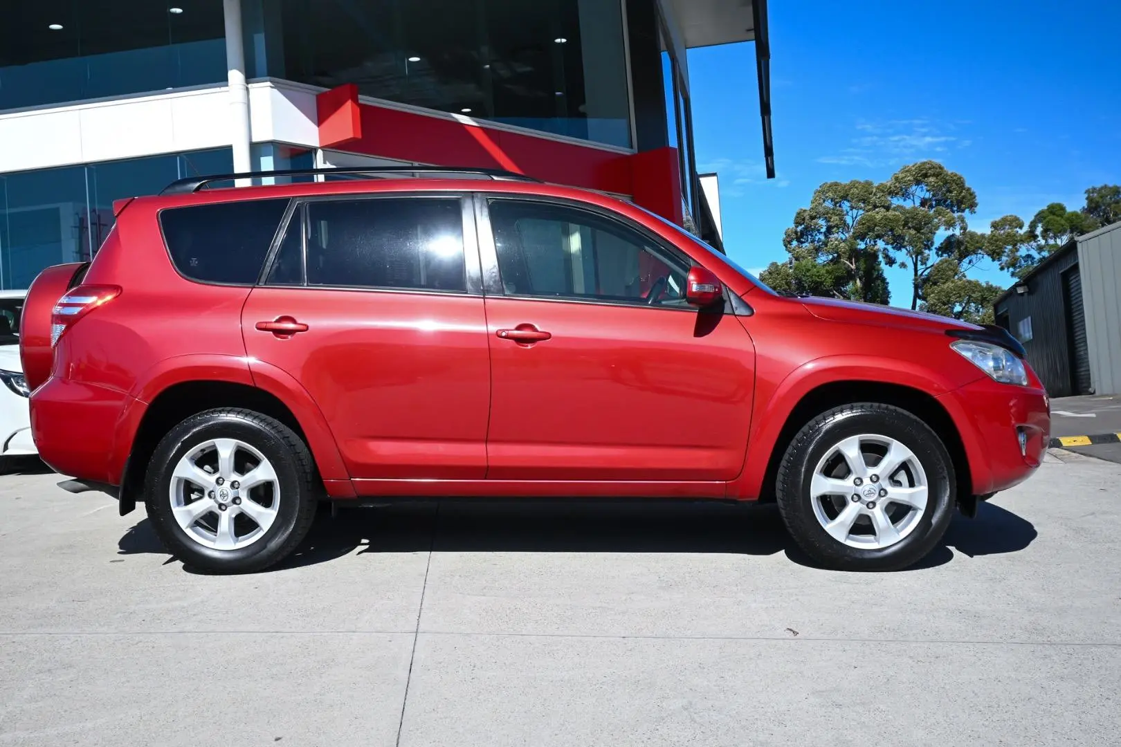 2012 Toyota RAV4 Gallery Image 3