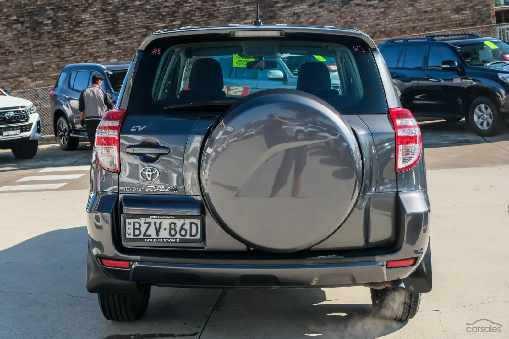 2011 Toyota RAV4 Image 5