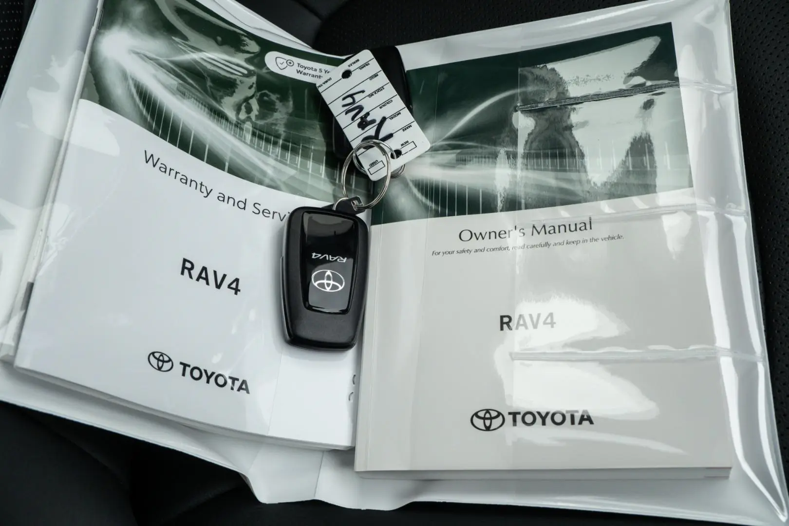 2024 Toyota RAV4 Gallery Image 15