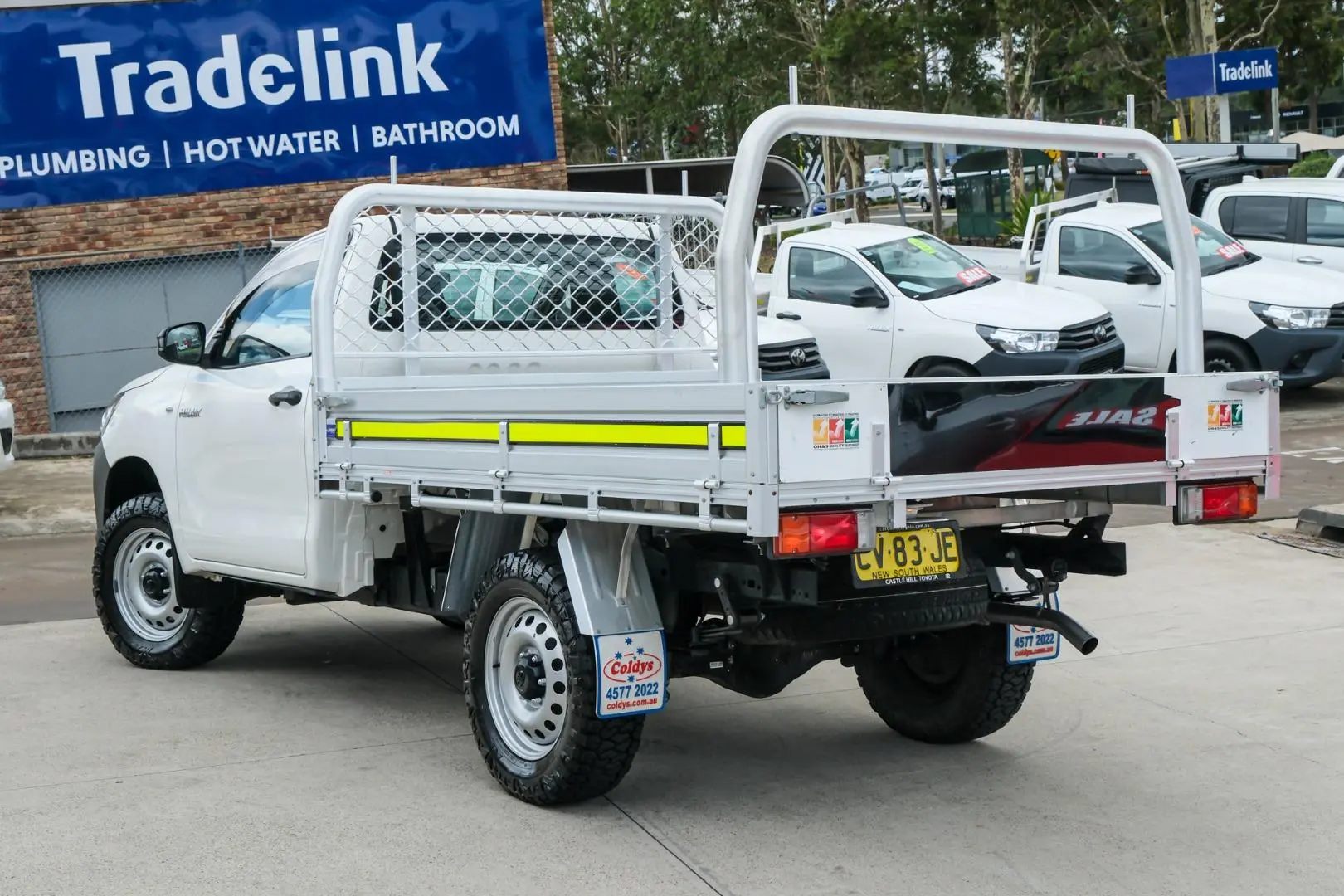 2019 Toyota Hilux Gallery Image 2