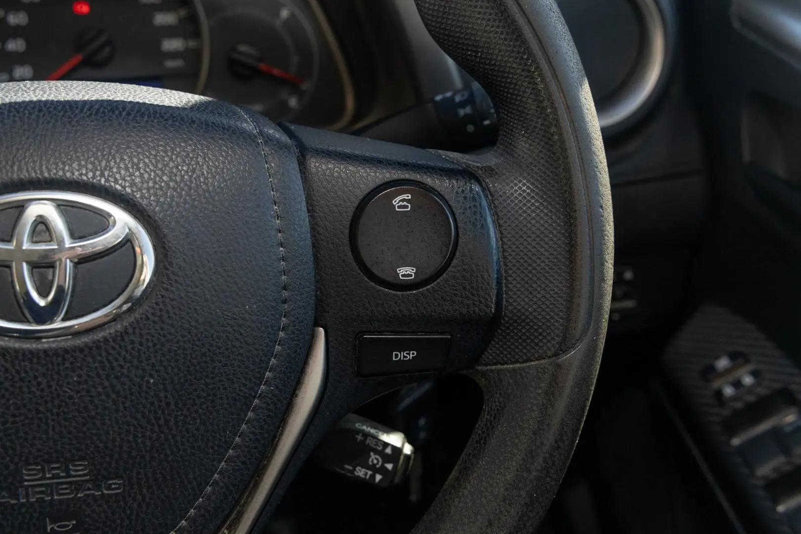 2013 Toyota RAV4 Gallery Image 12