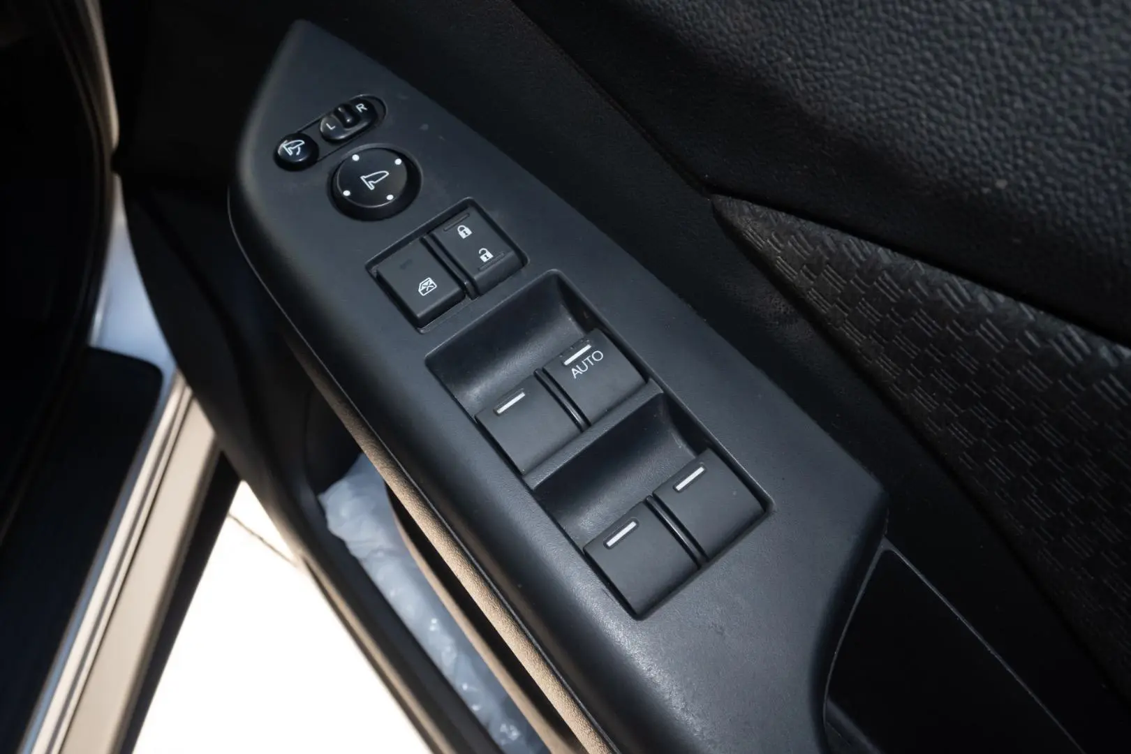 2016 Honda CR-V Gallery Image 9