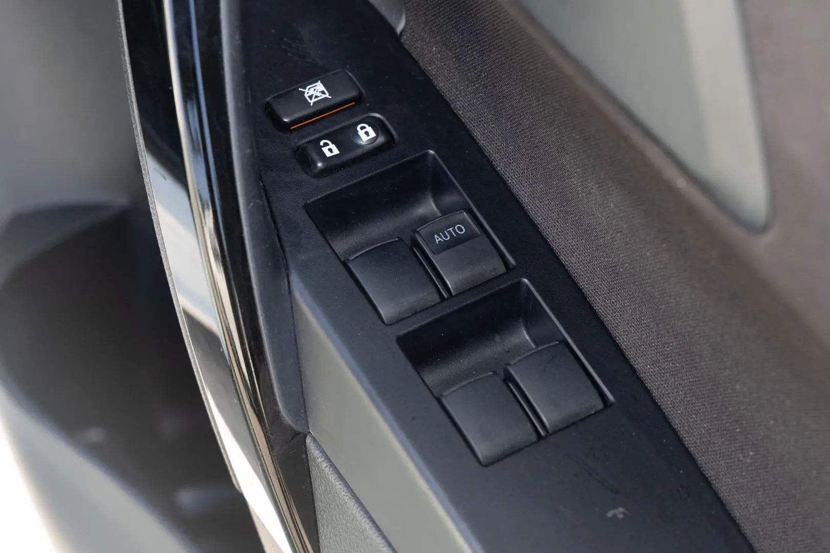 2017 Toyota Corolla Gallery Image 18