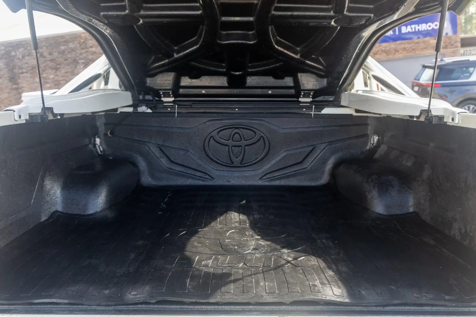 2019 Toyota Hilux Gallery Image 20