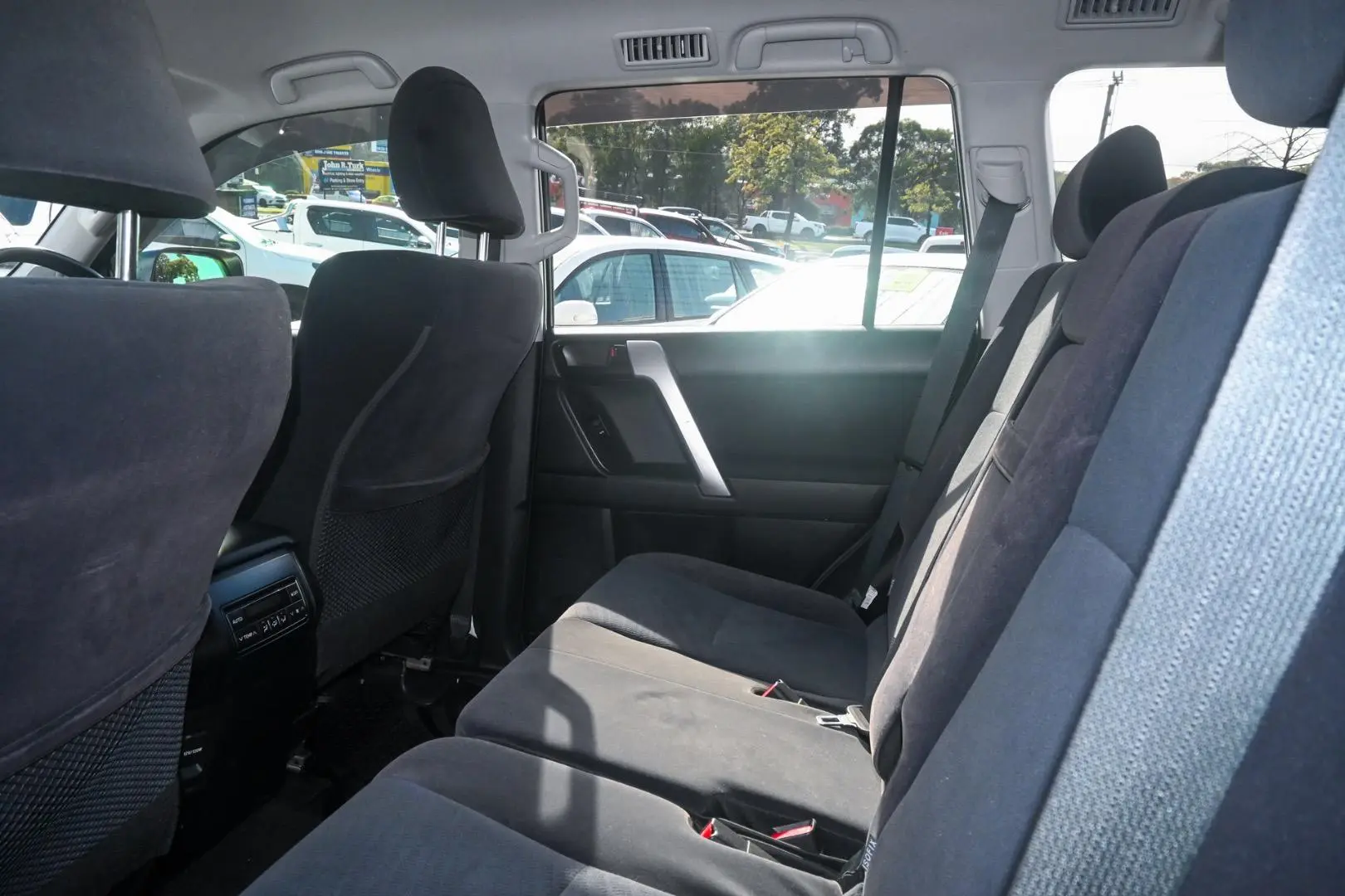 2021 Toyota Landcruiser Prado Gallery Image 9