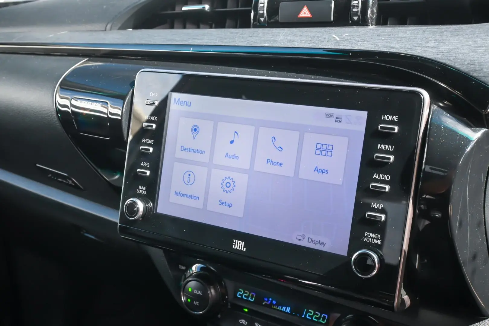2025 Toyota Hilux Gallery Image 16