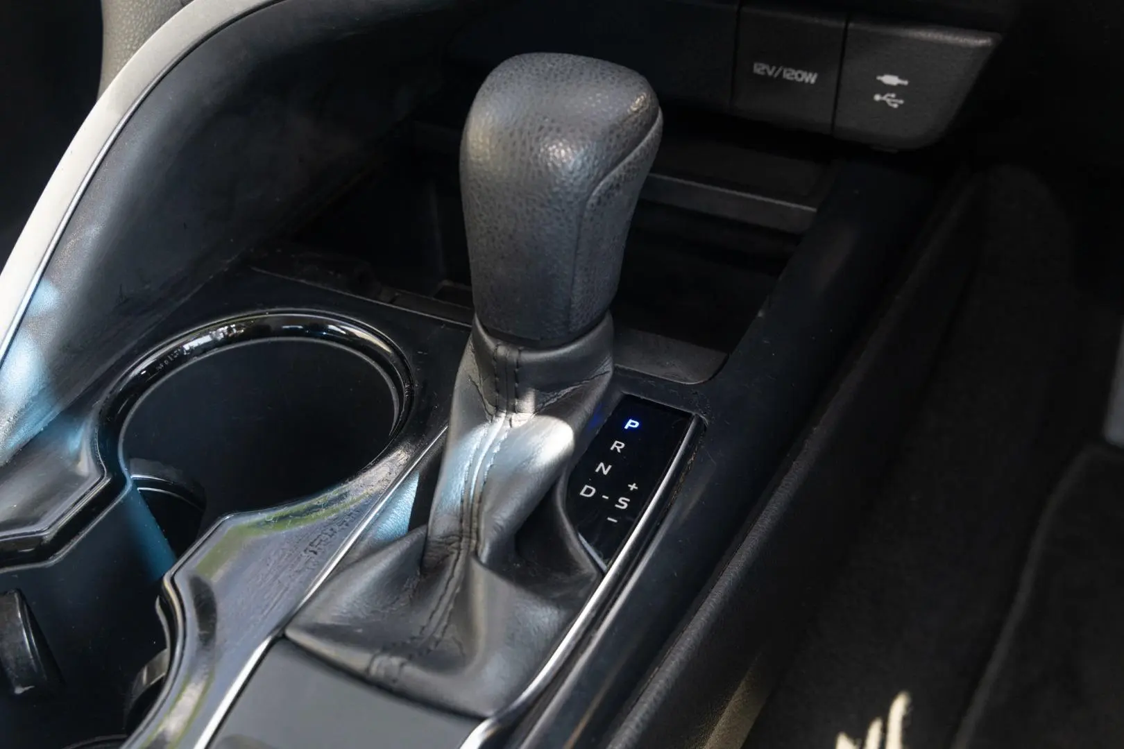 2021 Toyota Camry Gallery Image 15