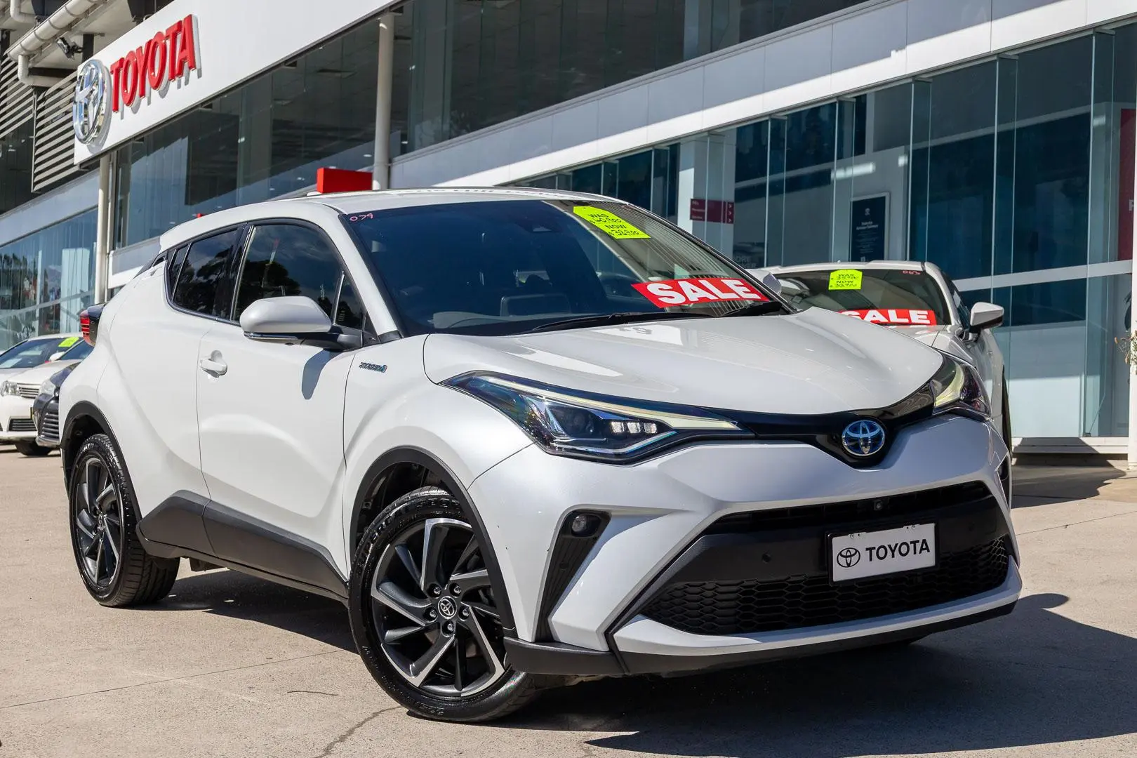 2023 Toyota C-HR Gallery Image 1