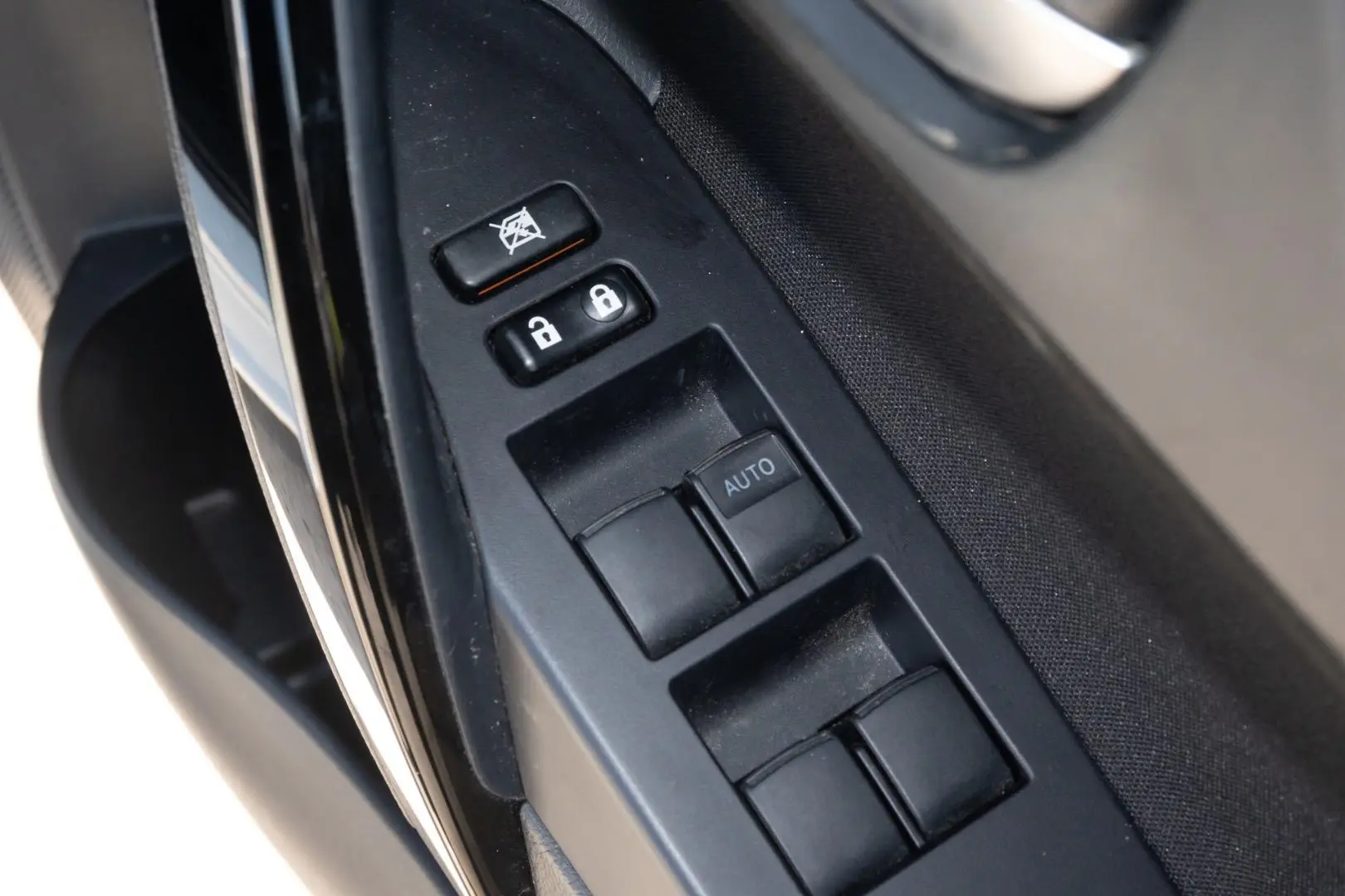 2015 Toyota Corolla Gallery Image 7