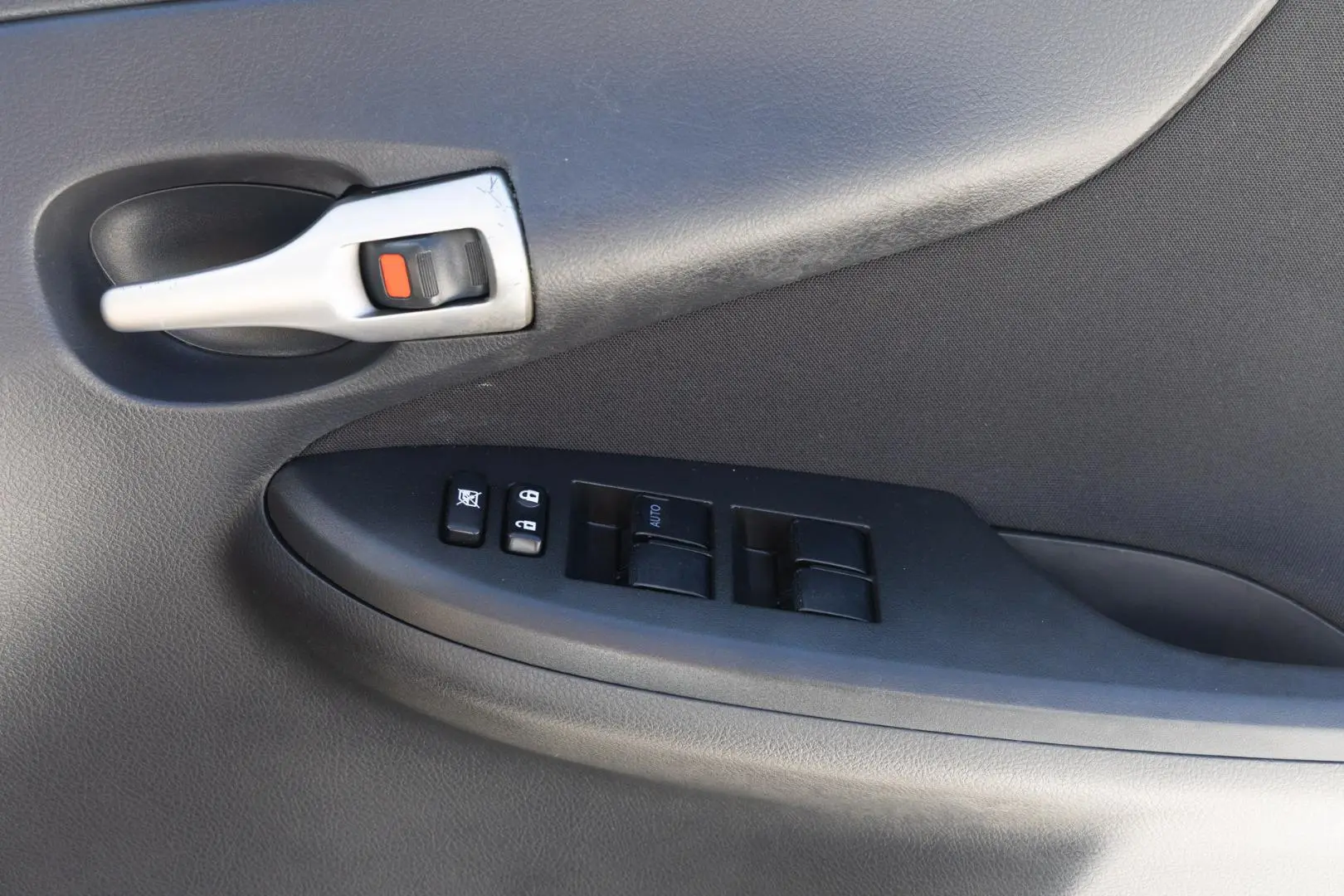 2010 Toyota Corolla Gallery Image 15