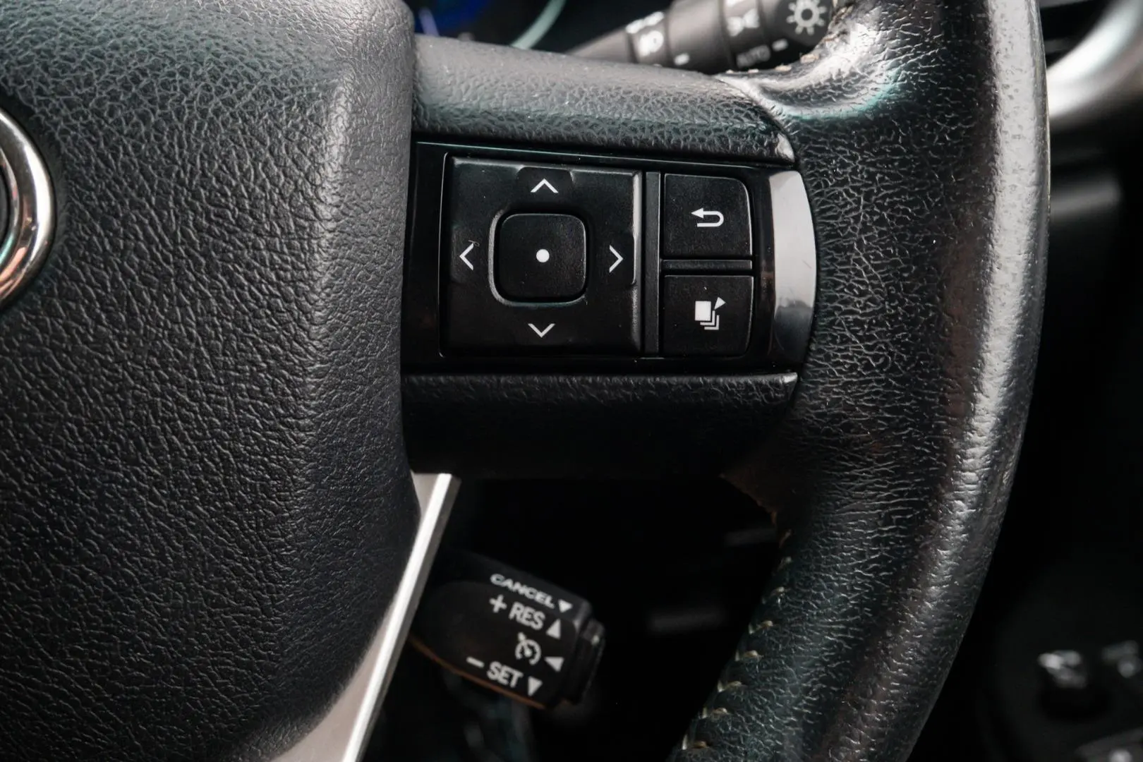 2017 Toyota Hilux Gallery Image 14