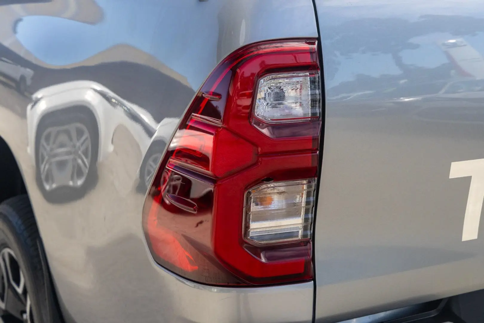 2022 Toyota Hilux Gallery Image 20