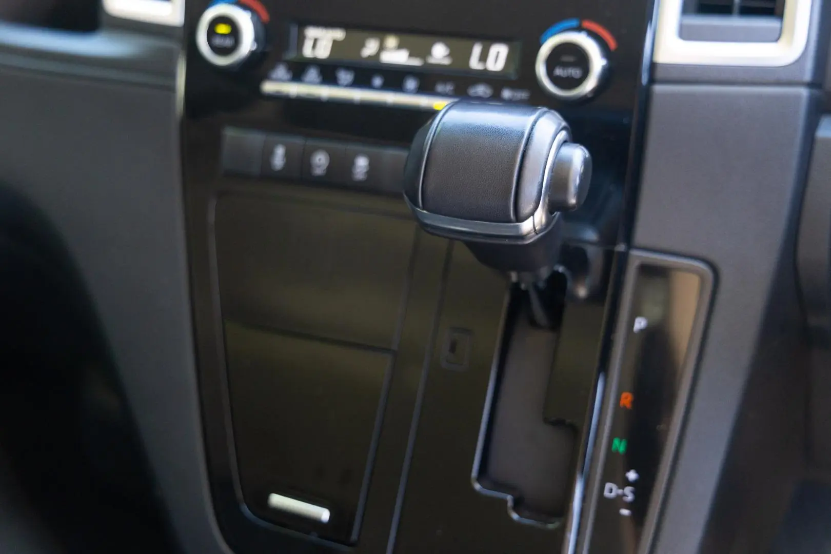 2023 Toyota Granvia Gallery Image 10