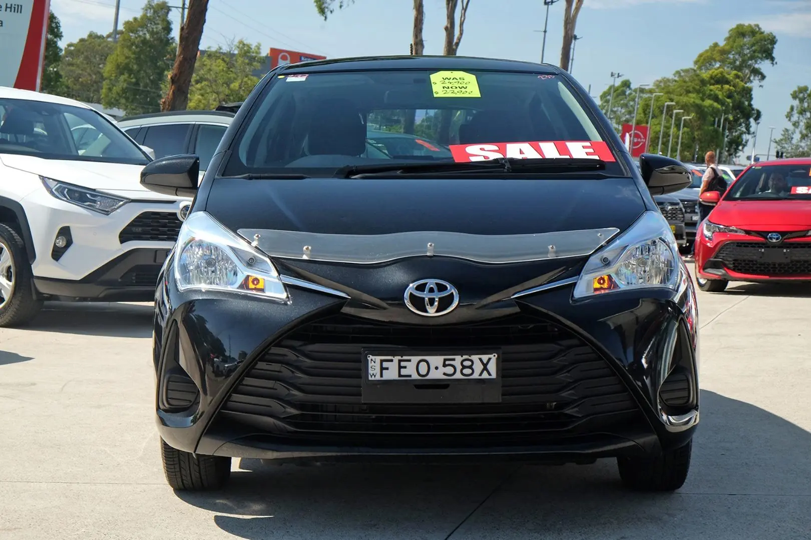 2018 Toyota Yaris Gallery Image 4