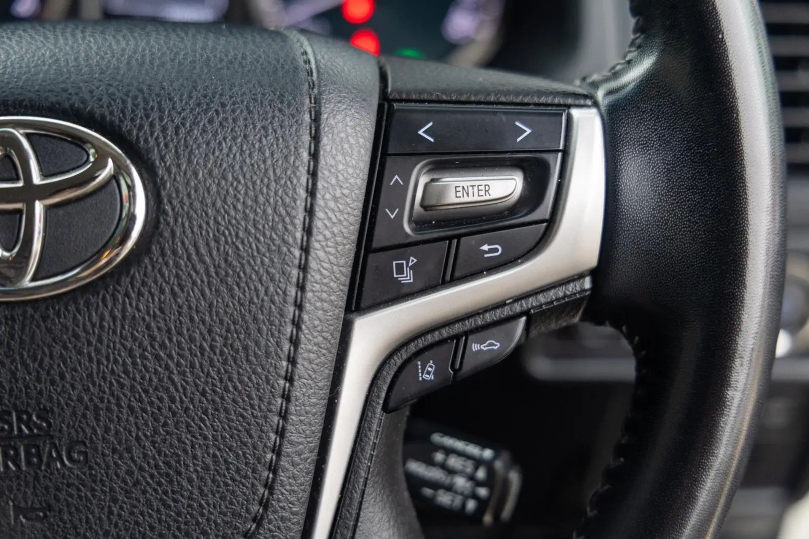 2022 Toyota Landcruiser Prado Gallery Image 15