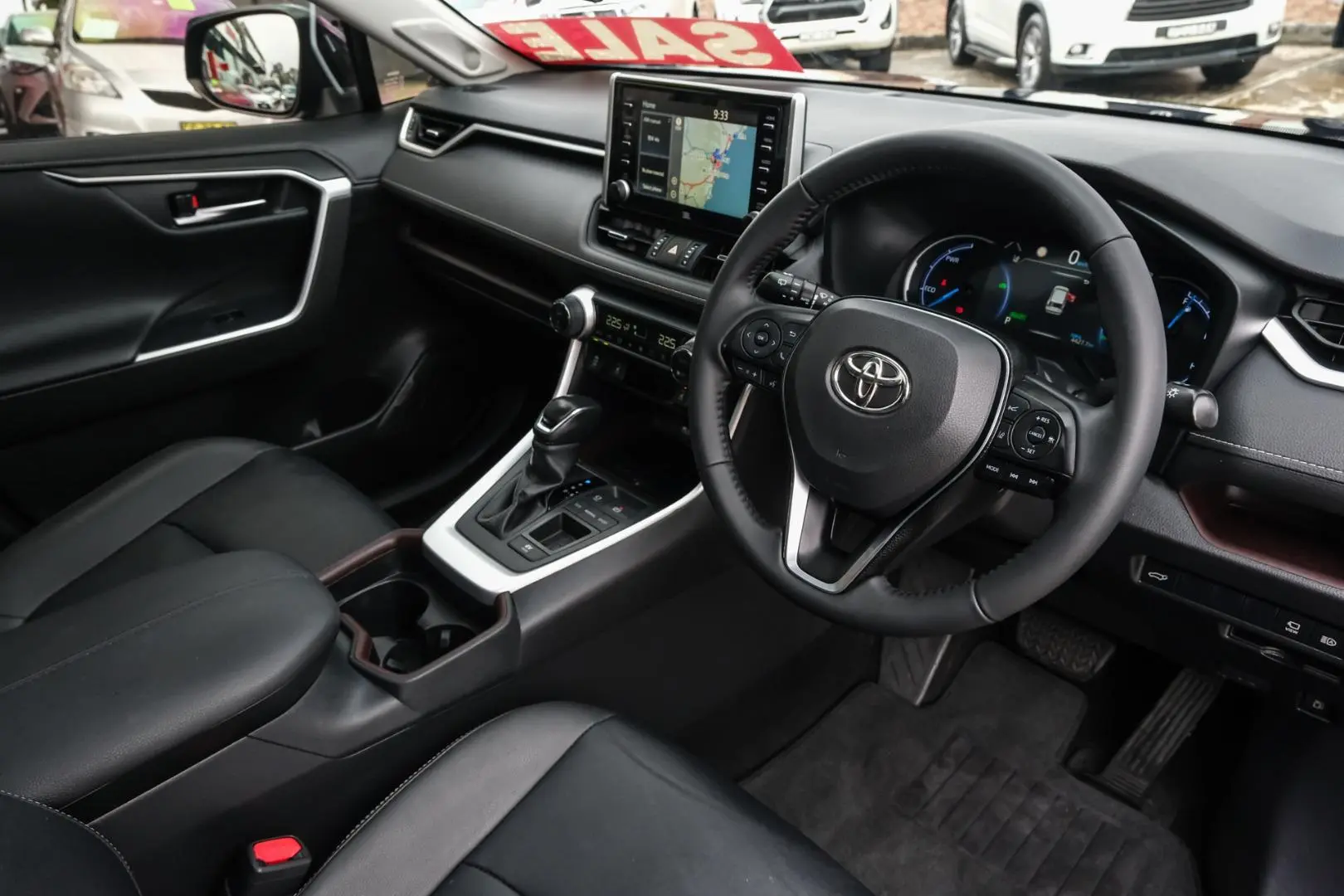 2020 Toyota RAV4 Gallery Image 7