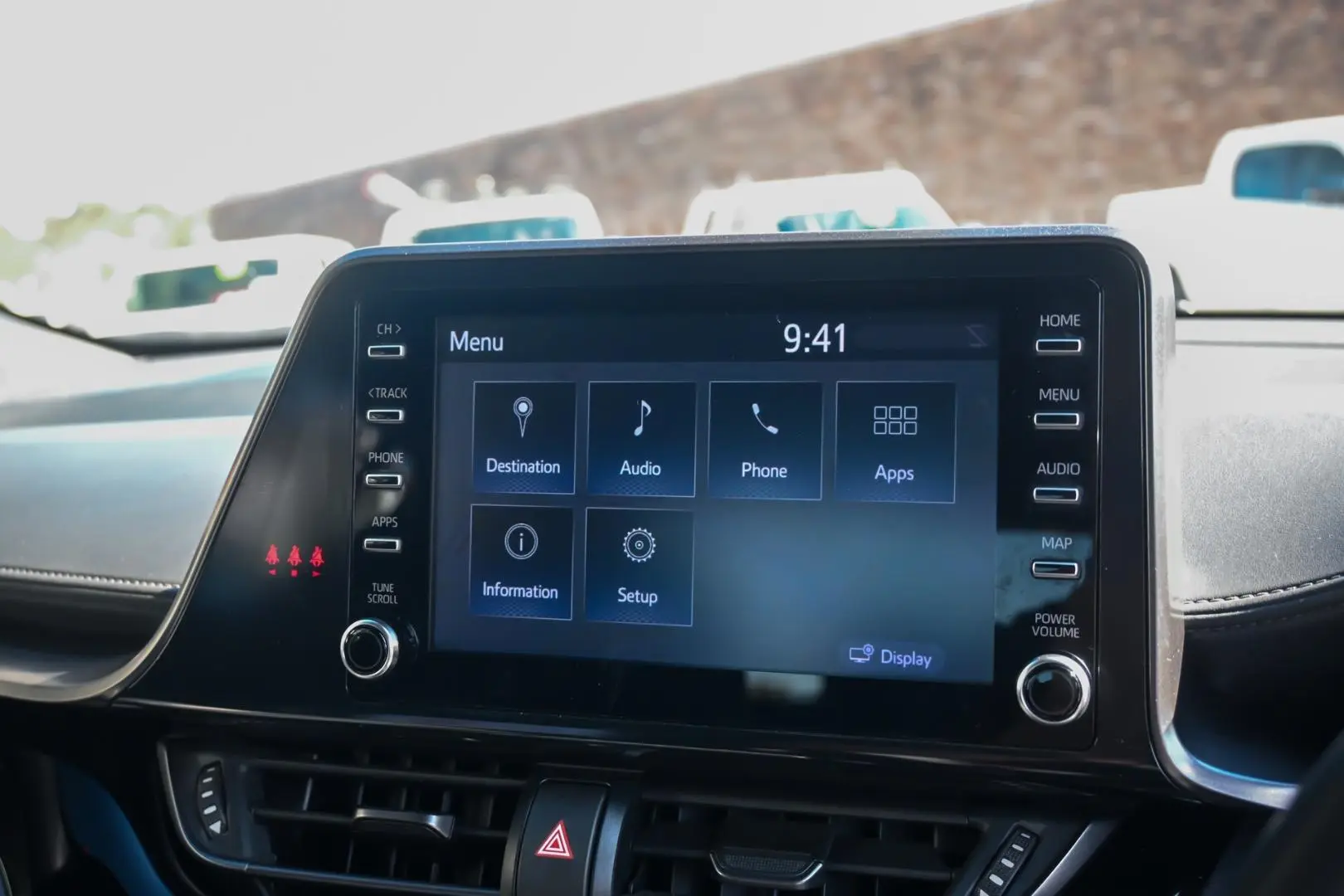 2021 Toyota C-HR Gallery Image 16