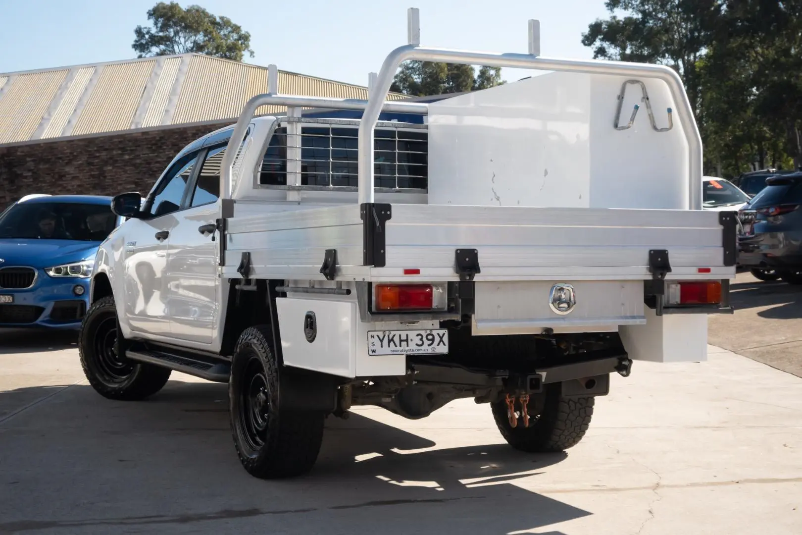 2021 Toyota Hilux Gallery Image 2