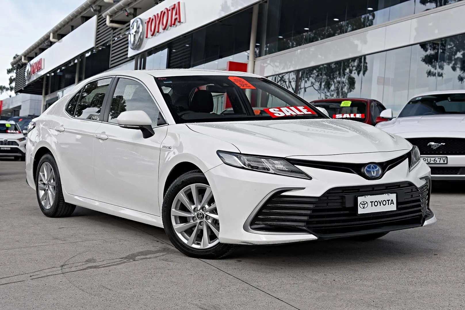2024 Toyota Camry Gallery Image 1