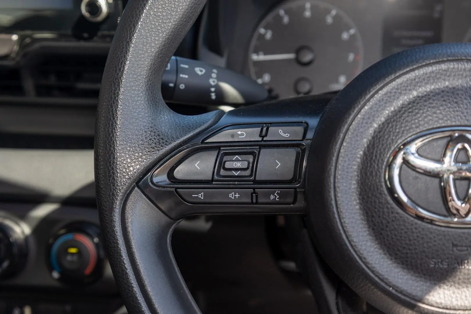 2025 Toyota Yaris Gallery Image 17