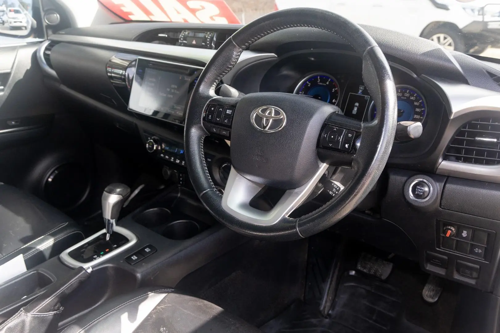 2019 Toyota Hilux Gallery Image 7