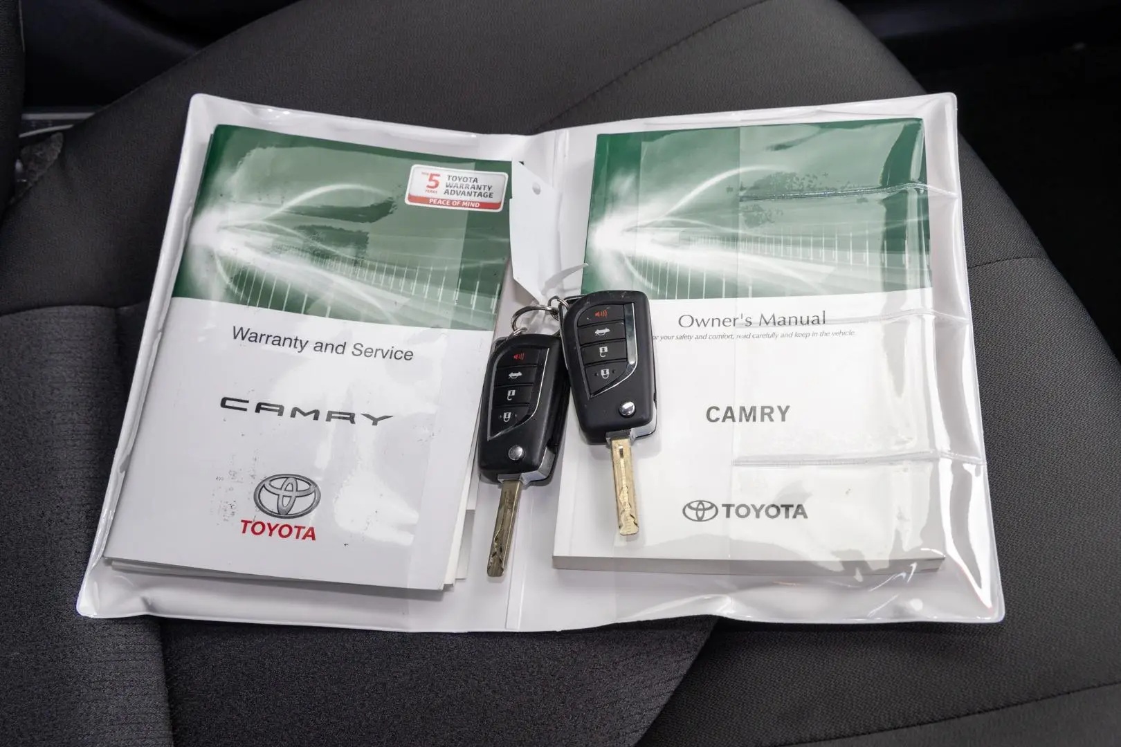 2019 Toyota Camry Gallery Image 18