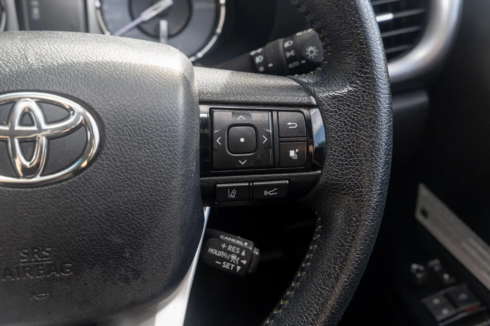 2022 Toyota Hilux Gallery Image 12