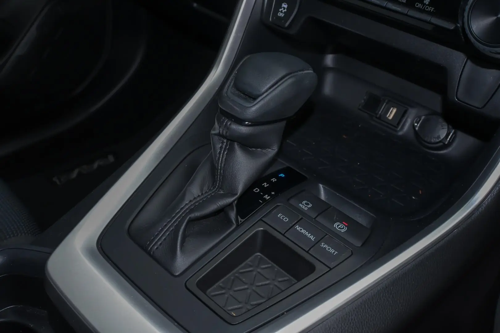 2021 Toyota RAV4 Gallery Image 14