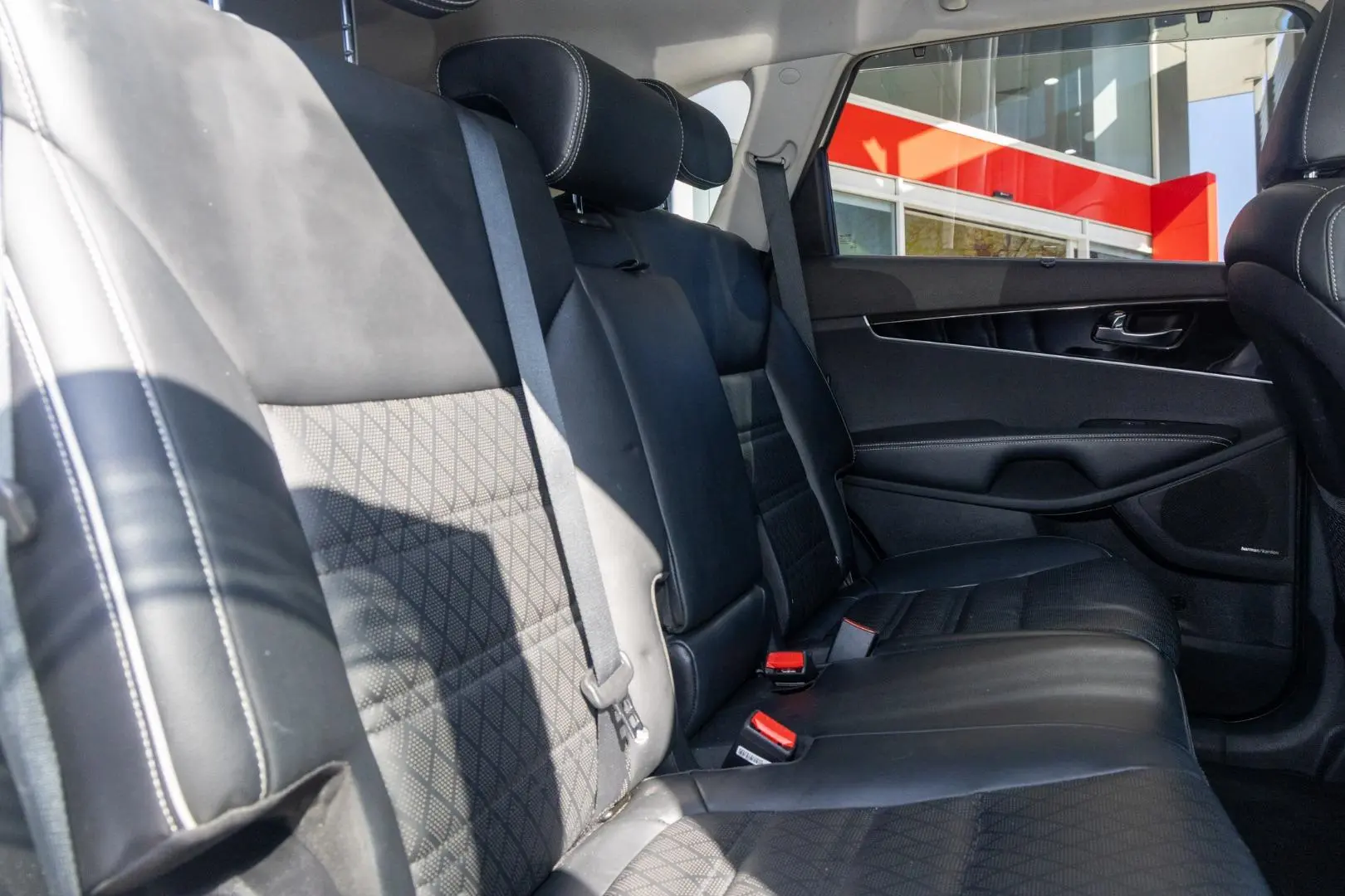 2019 Kia Sorento Gallery Image 9