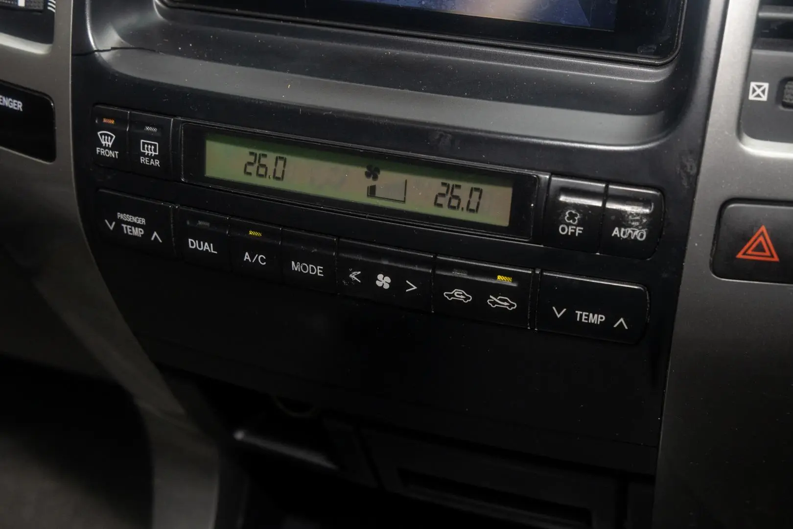 2004 Toyota Landcruiser Prado Gallery Image 16