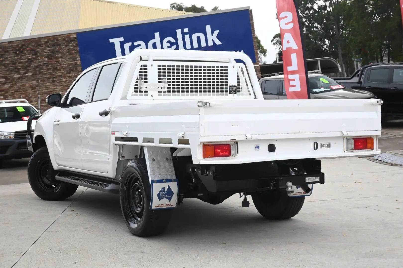 2022 Toyota Hilux Gallery Image 2