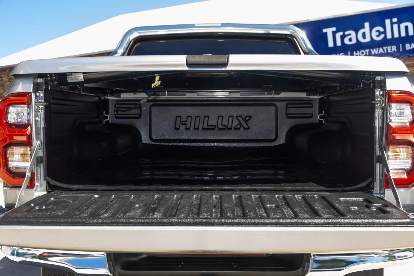 2021 Toyota Hilux Gallery Image 19