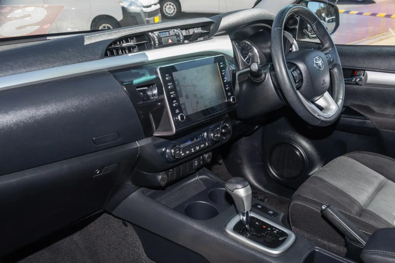 2020 Toyota Hilux Gallery Image 8