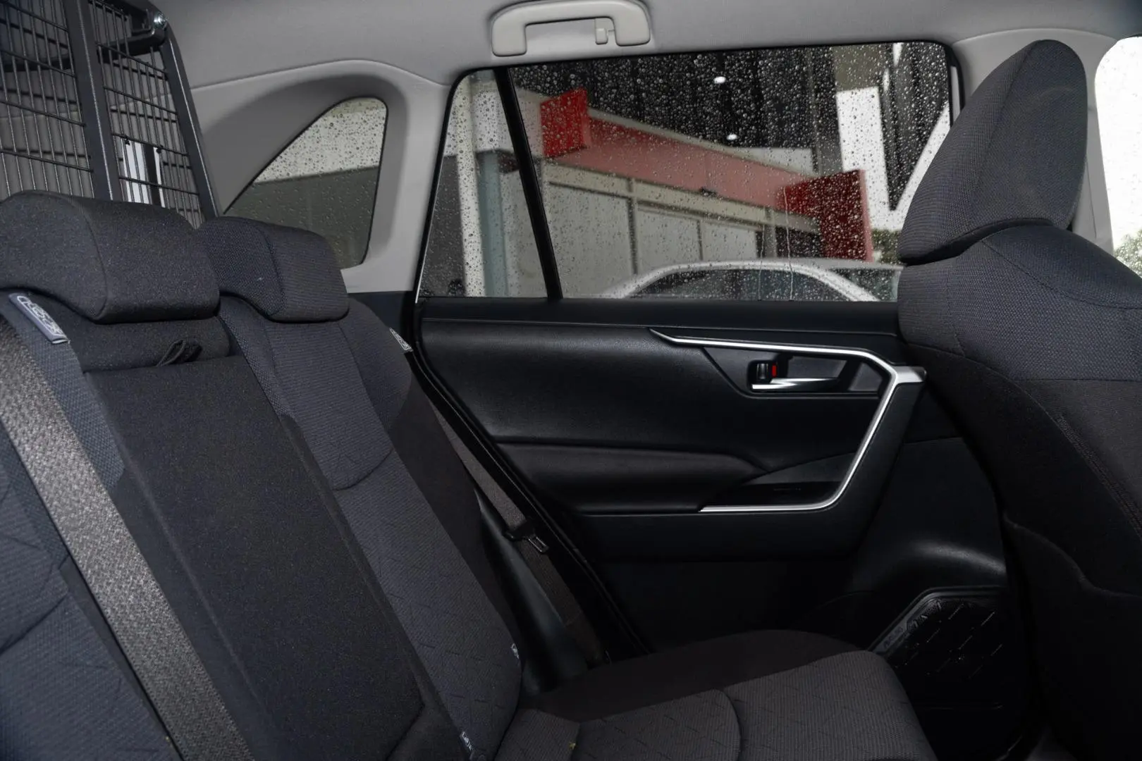 2021 Toyota RAV4 Gallery Image 9