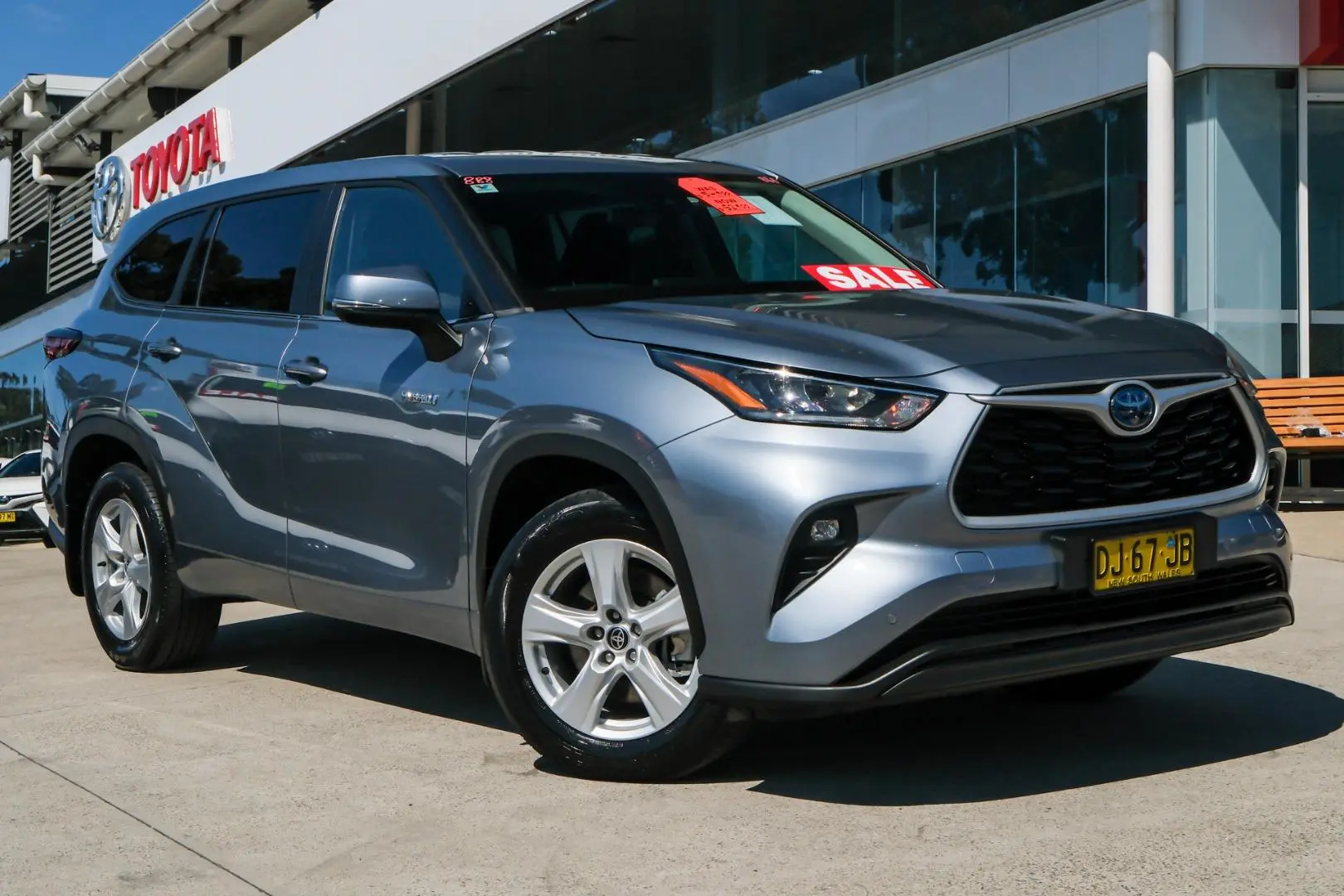 2023 Toyota Kluger Gallery Image 1