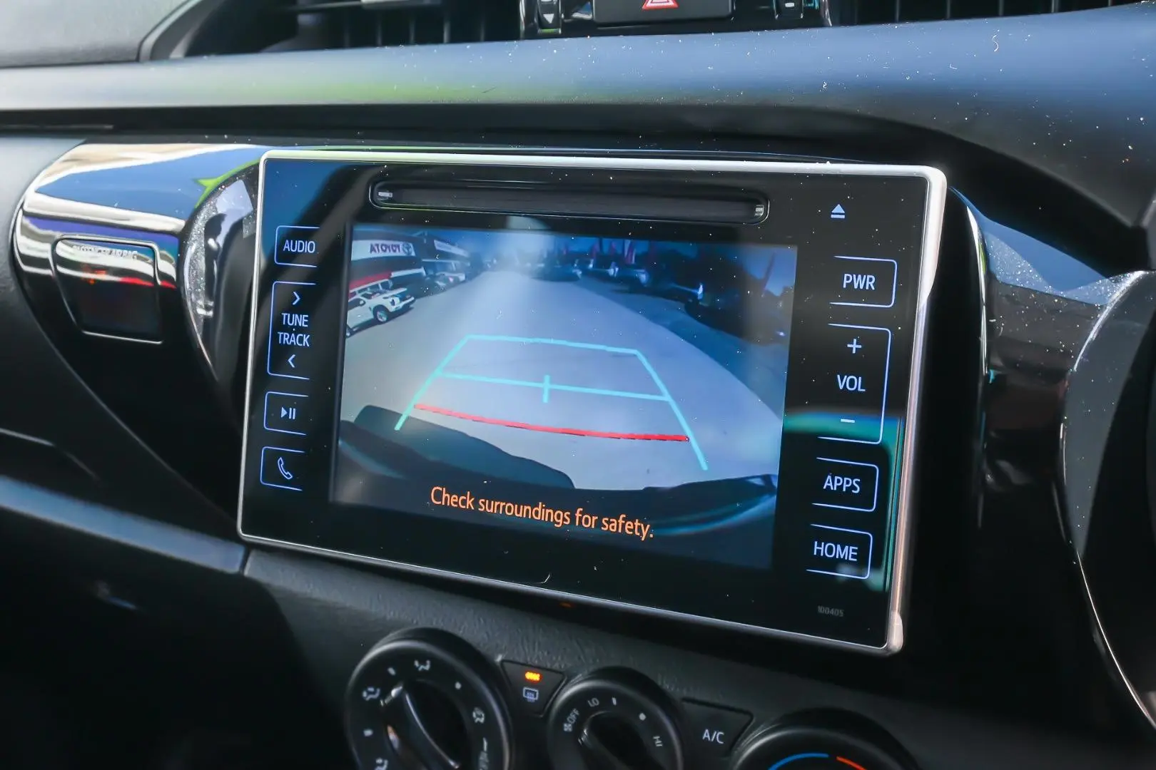 2020 Toyota Hilux Gallery Image 15