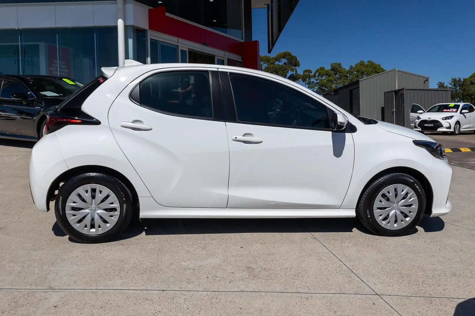 2023 Toyota Yaris Gallery Image 3