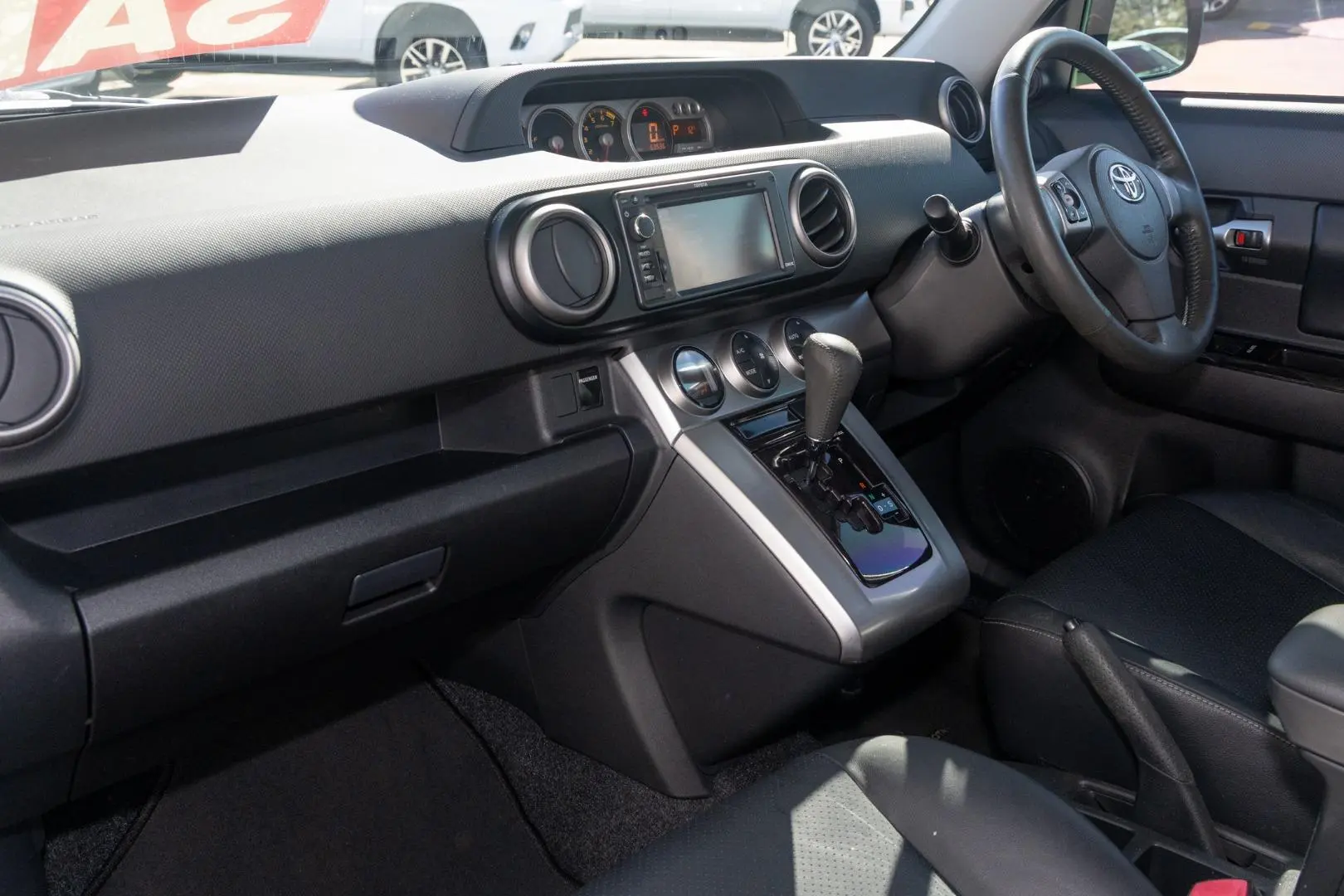 2012 Toyota Rukus Gallery Image 8