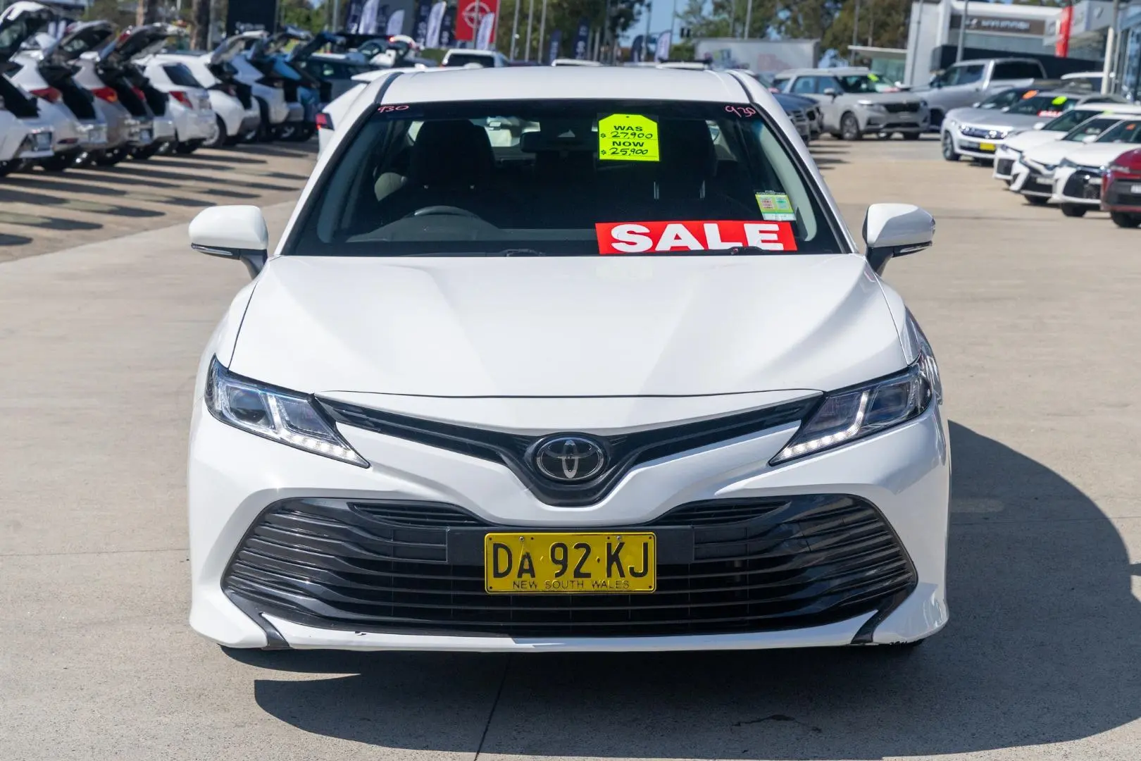 2021 Toyota Camry Gallery Image 4